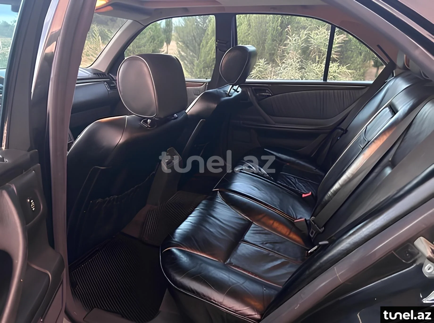 Mercedes E 240 2001