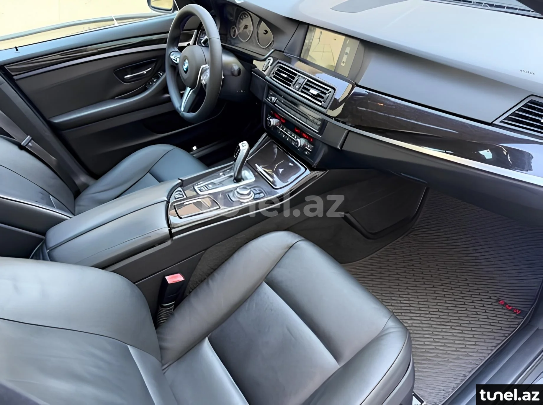 BMW 528 2011