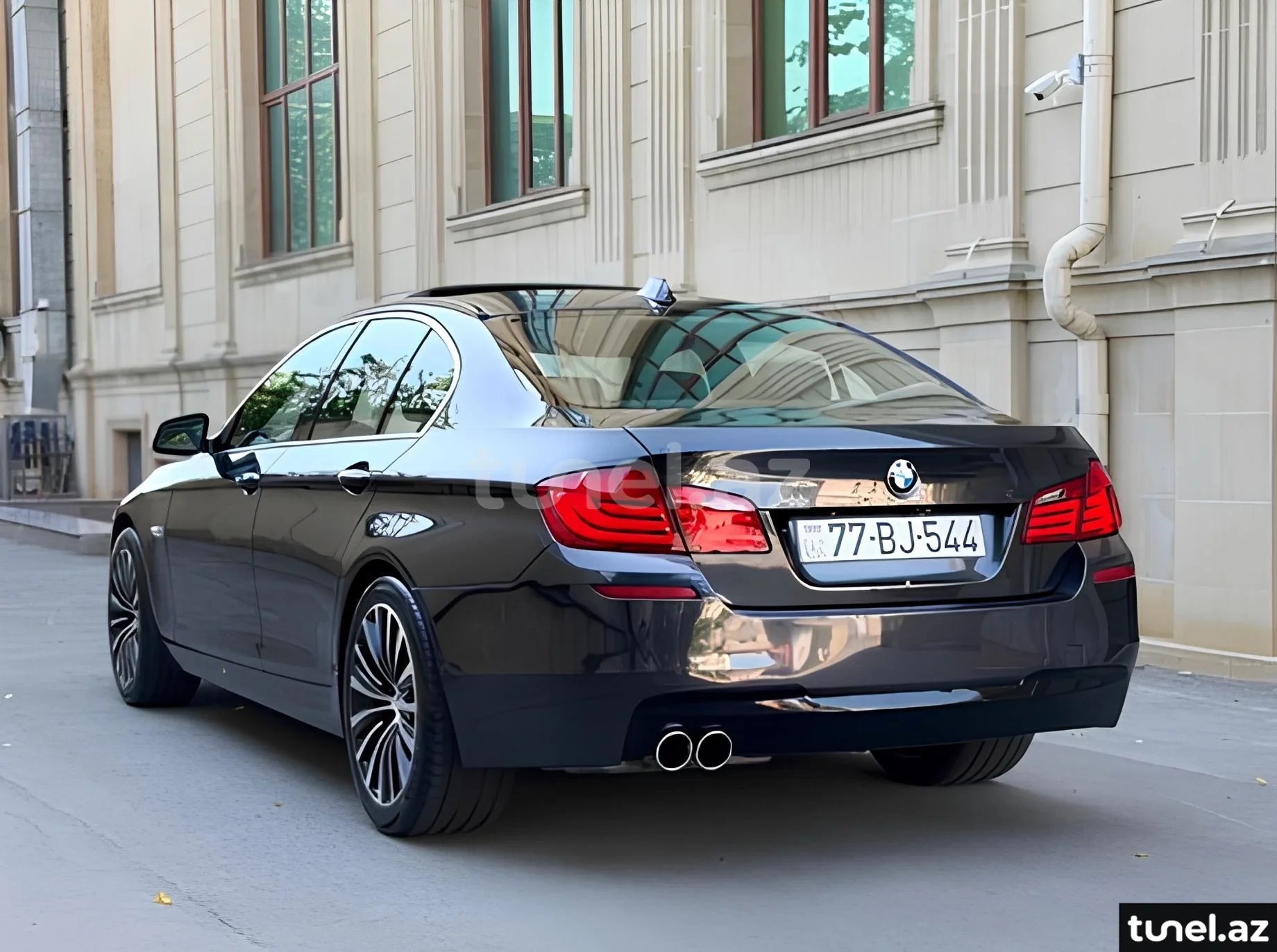 BMW 528 2011