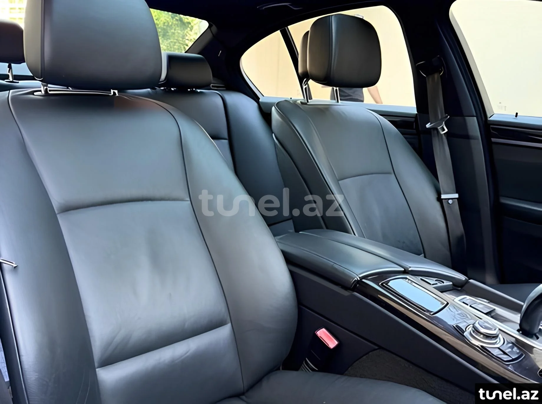 BMW 528 2011
