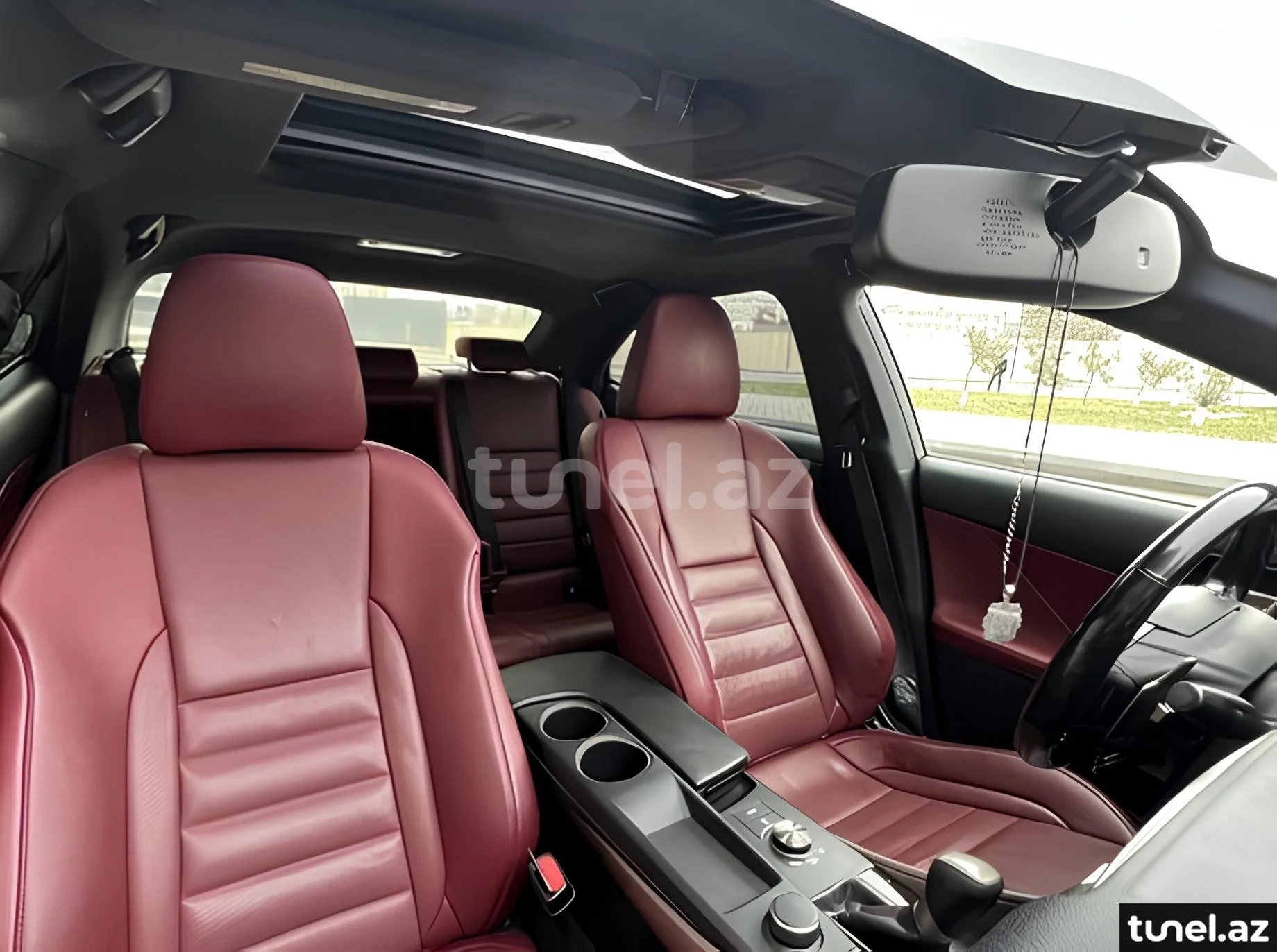Lexus IS 200t 2016