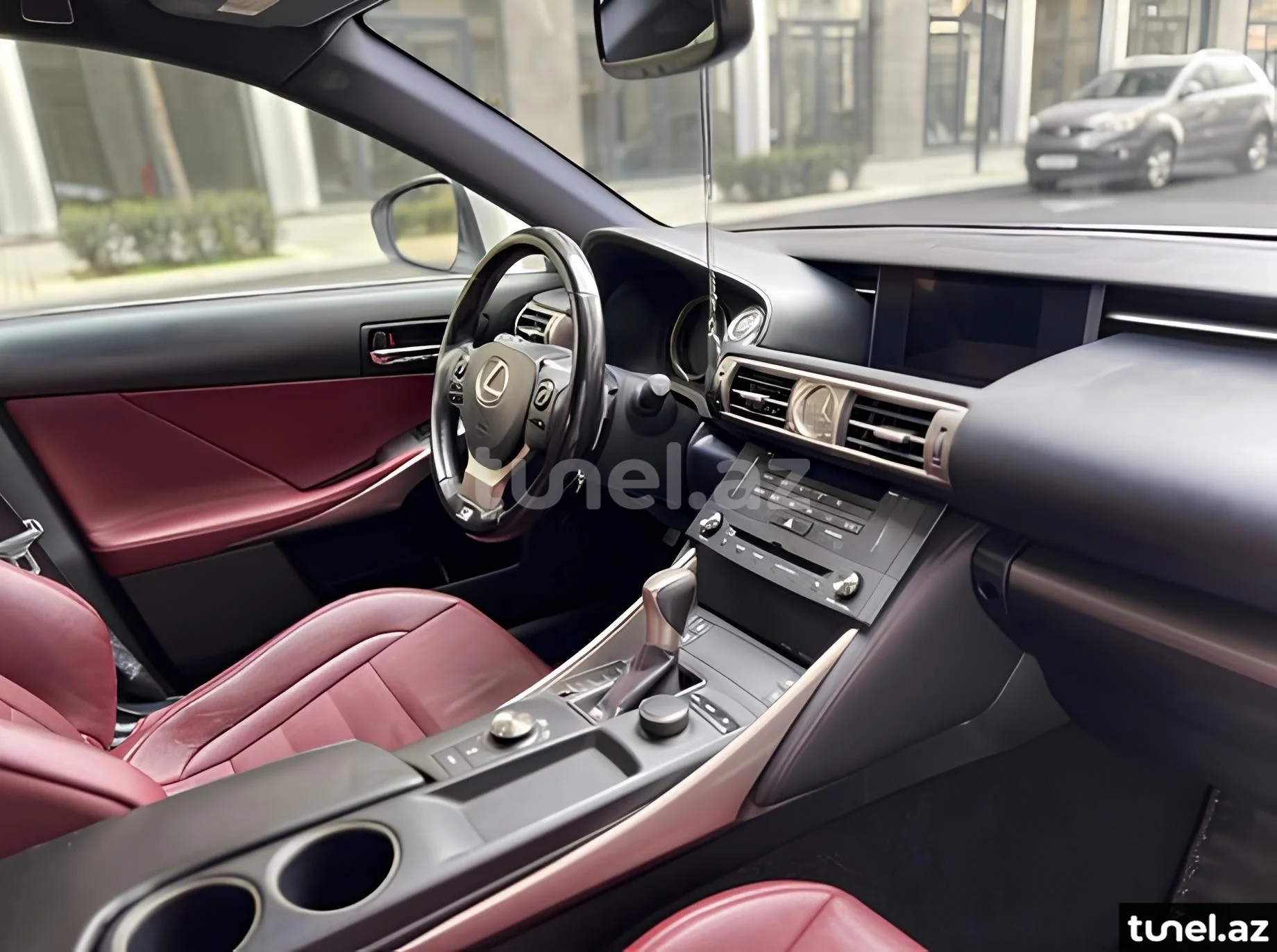 Lexus IS 200t 2016