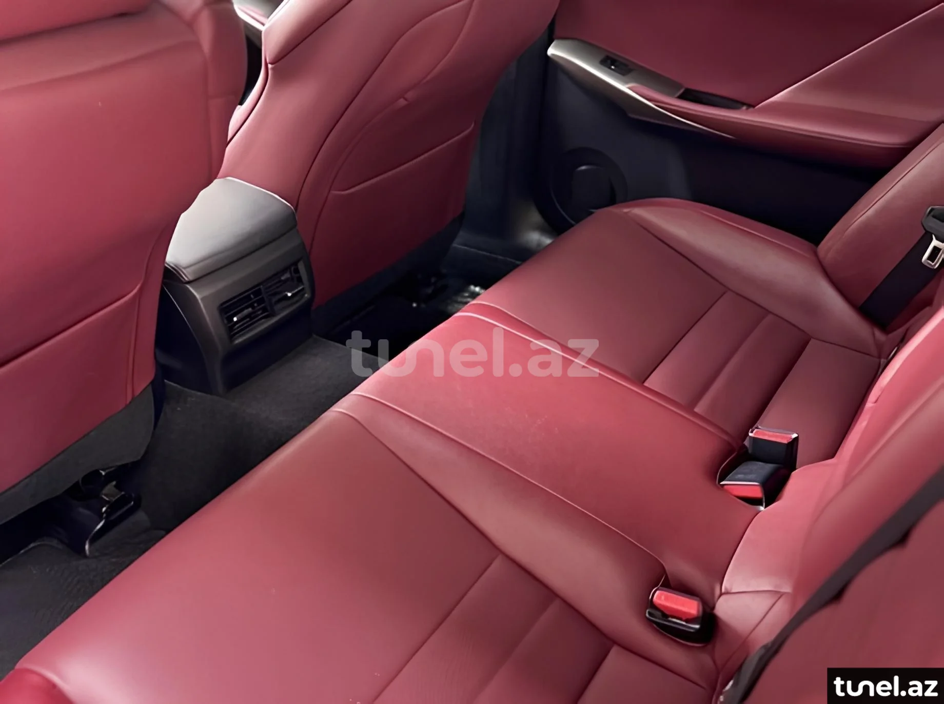 Lexus IS 200t 2016