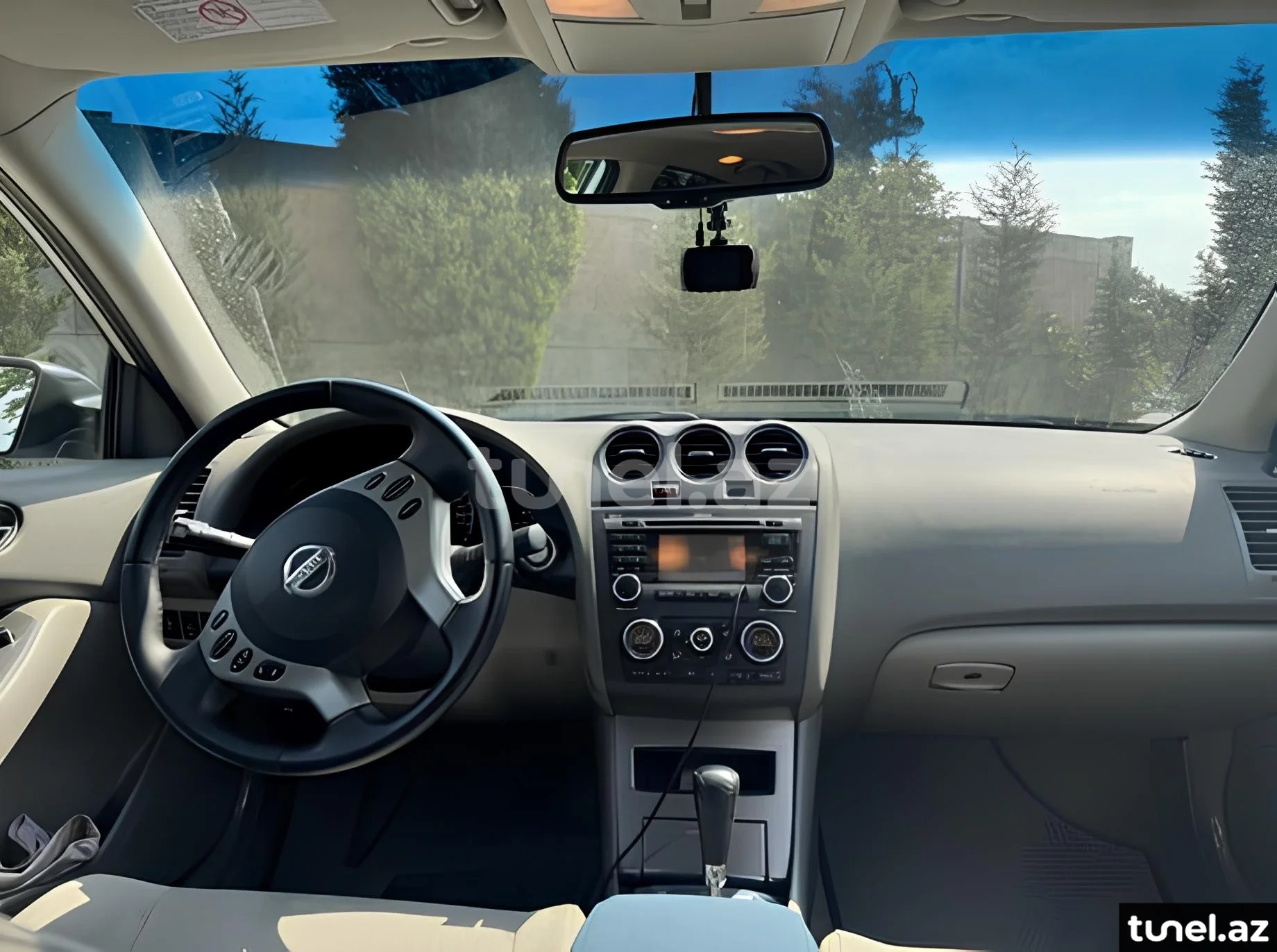 Nissan Altima 2012