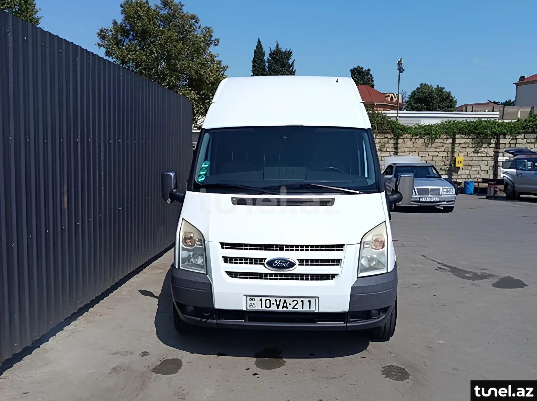 Ford Transit 2011