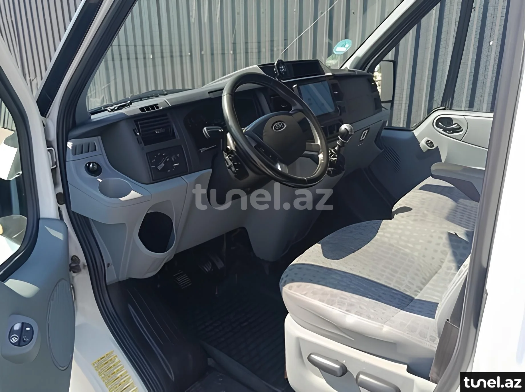 Ford Transit 2011