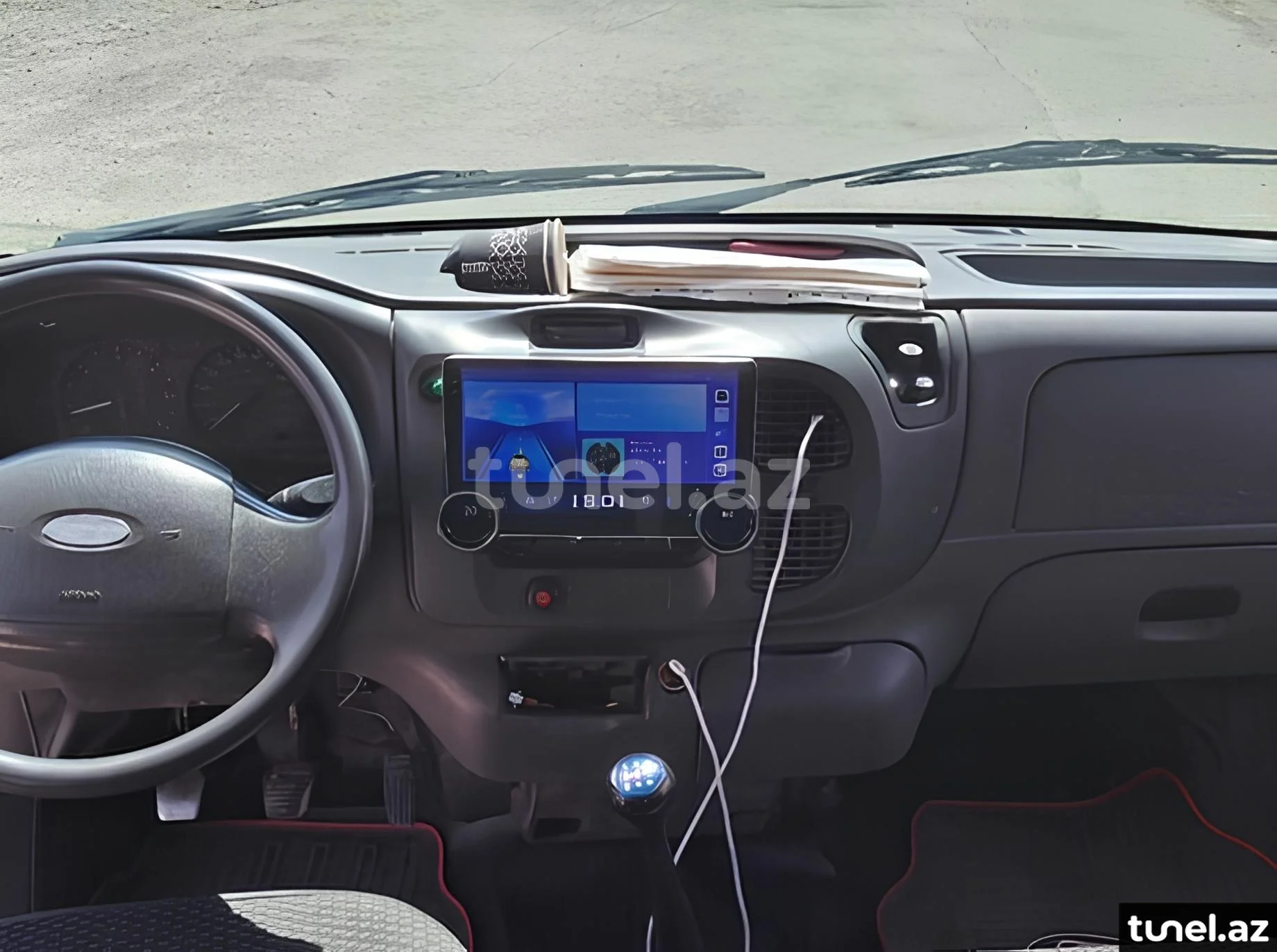 Ford Transit 2000