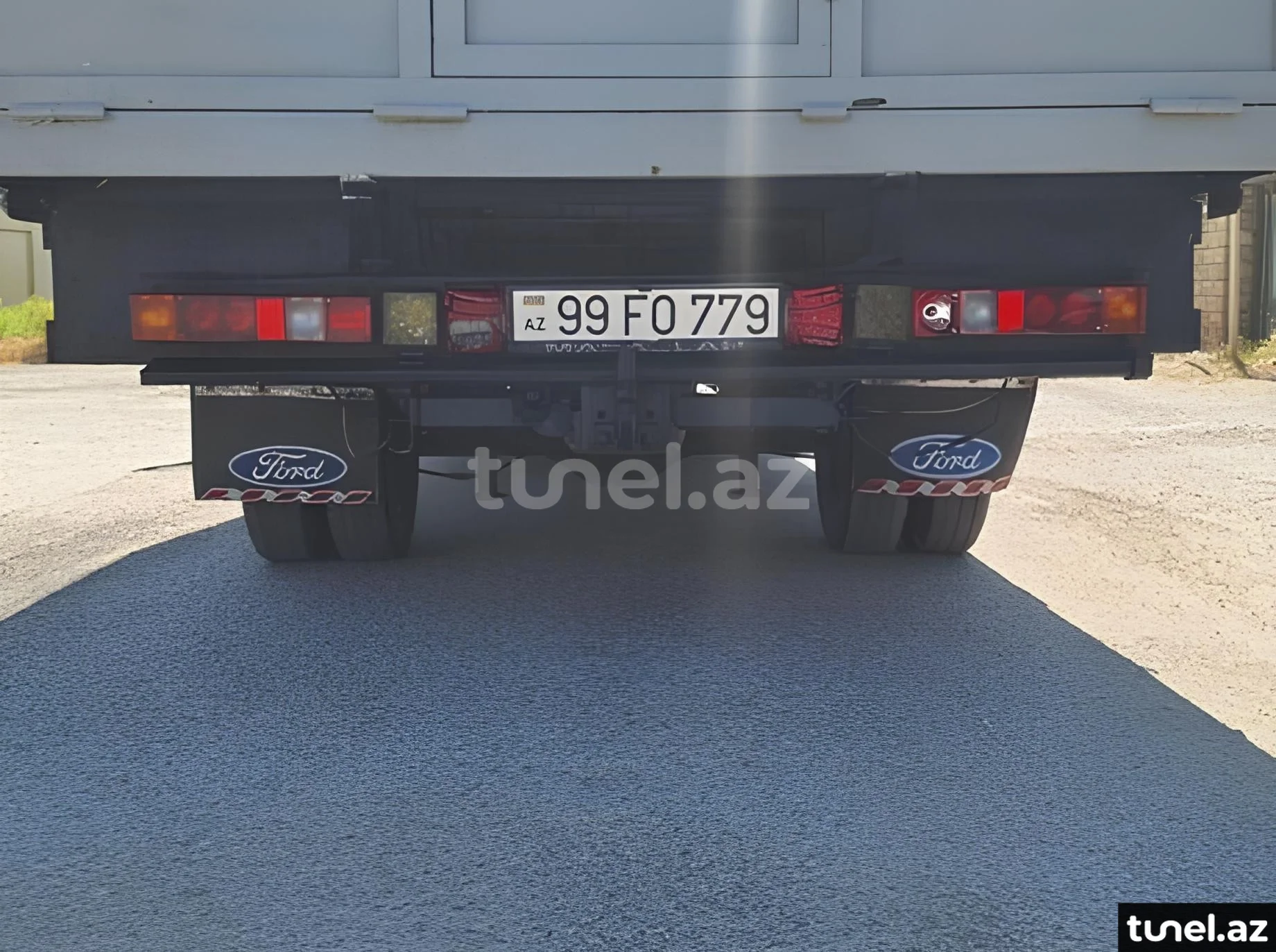 Ford Transit 2000