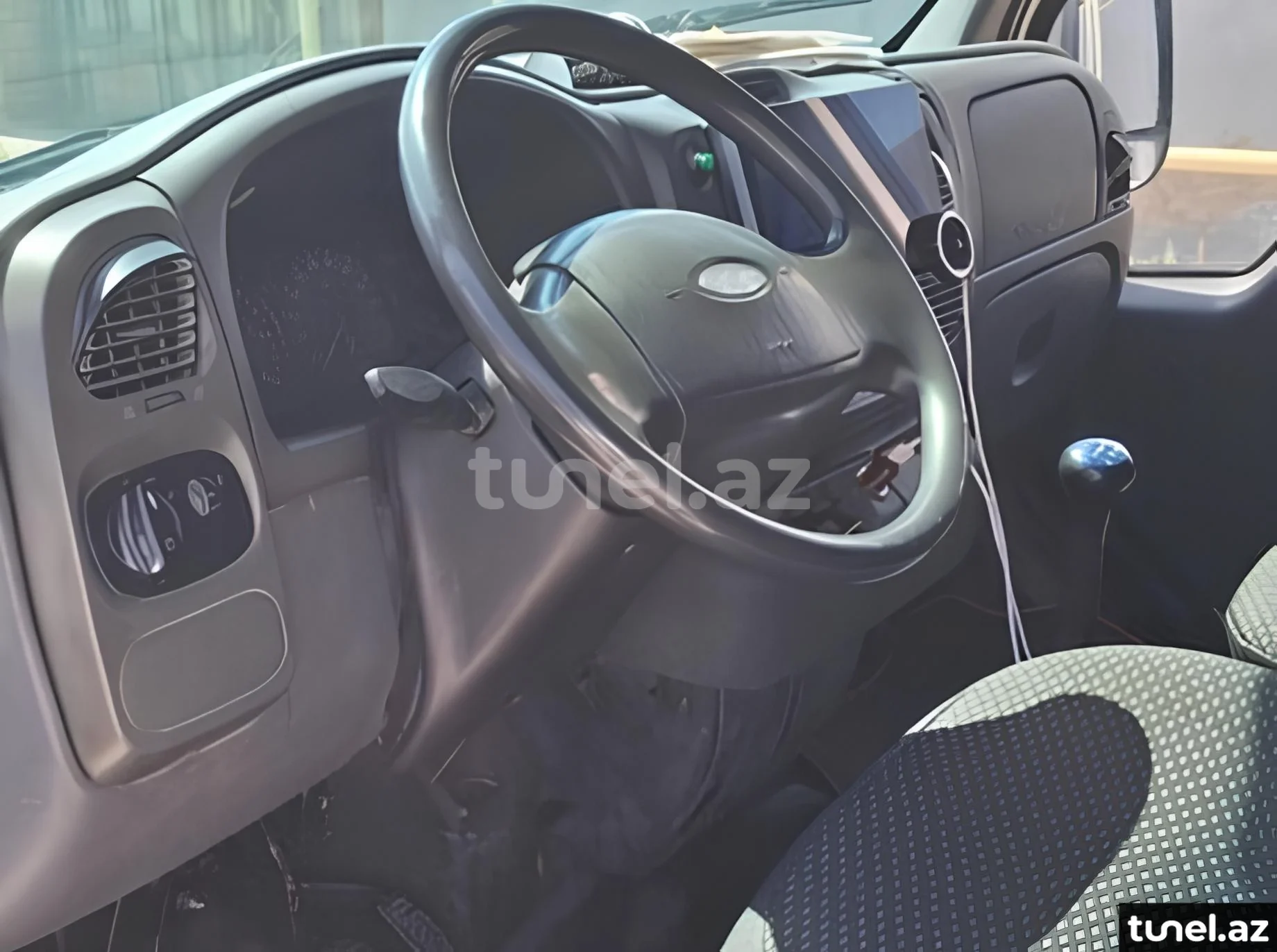 Ford Transit 2000