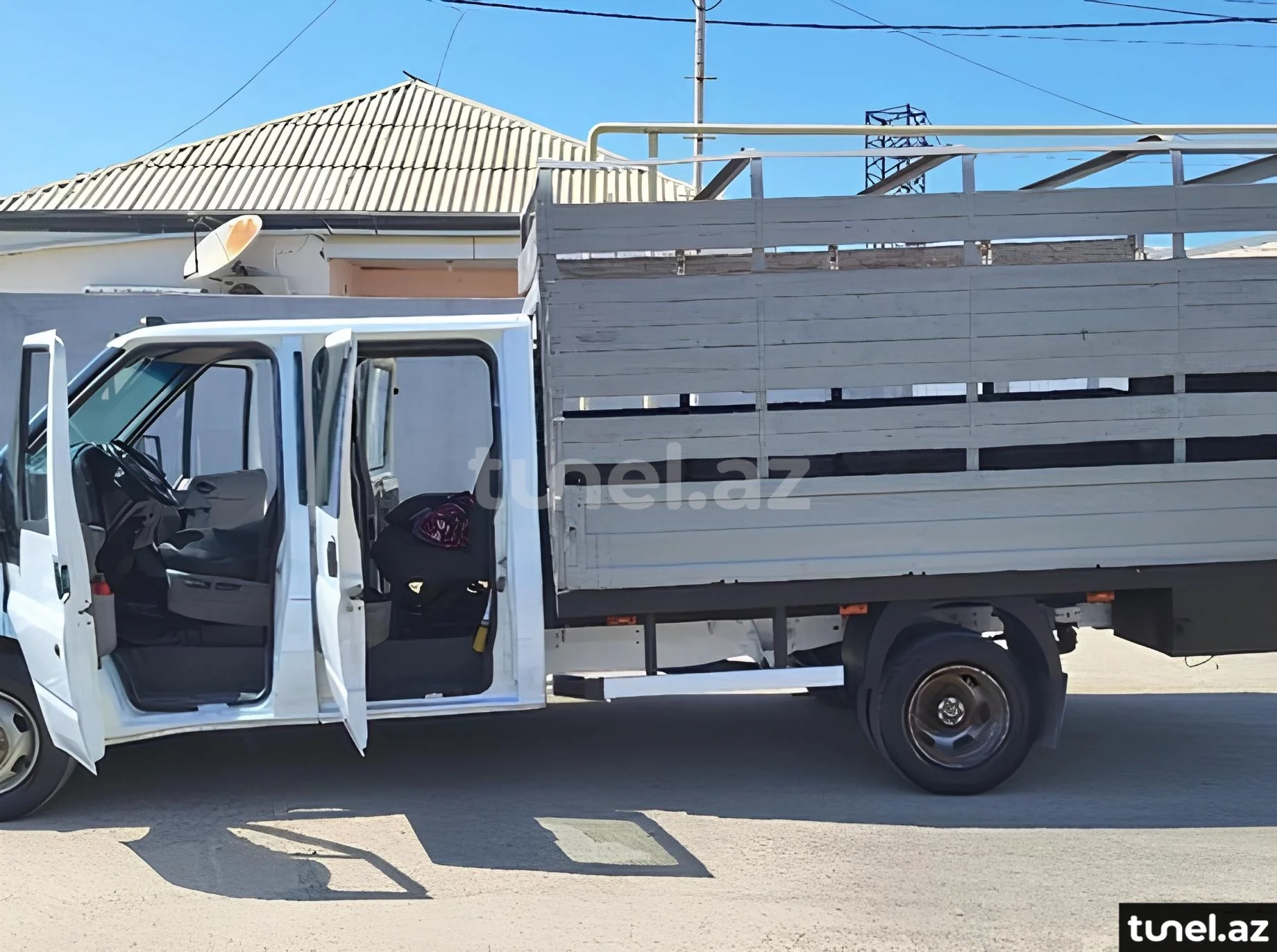 Ford Transit 2000