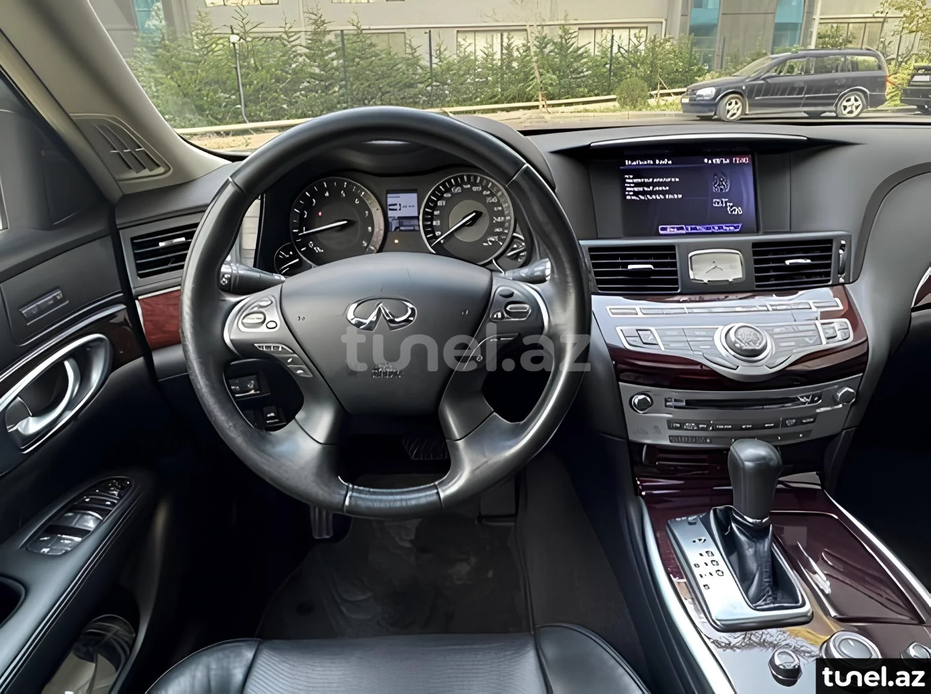 Infiniti M37 2013