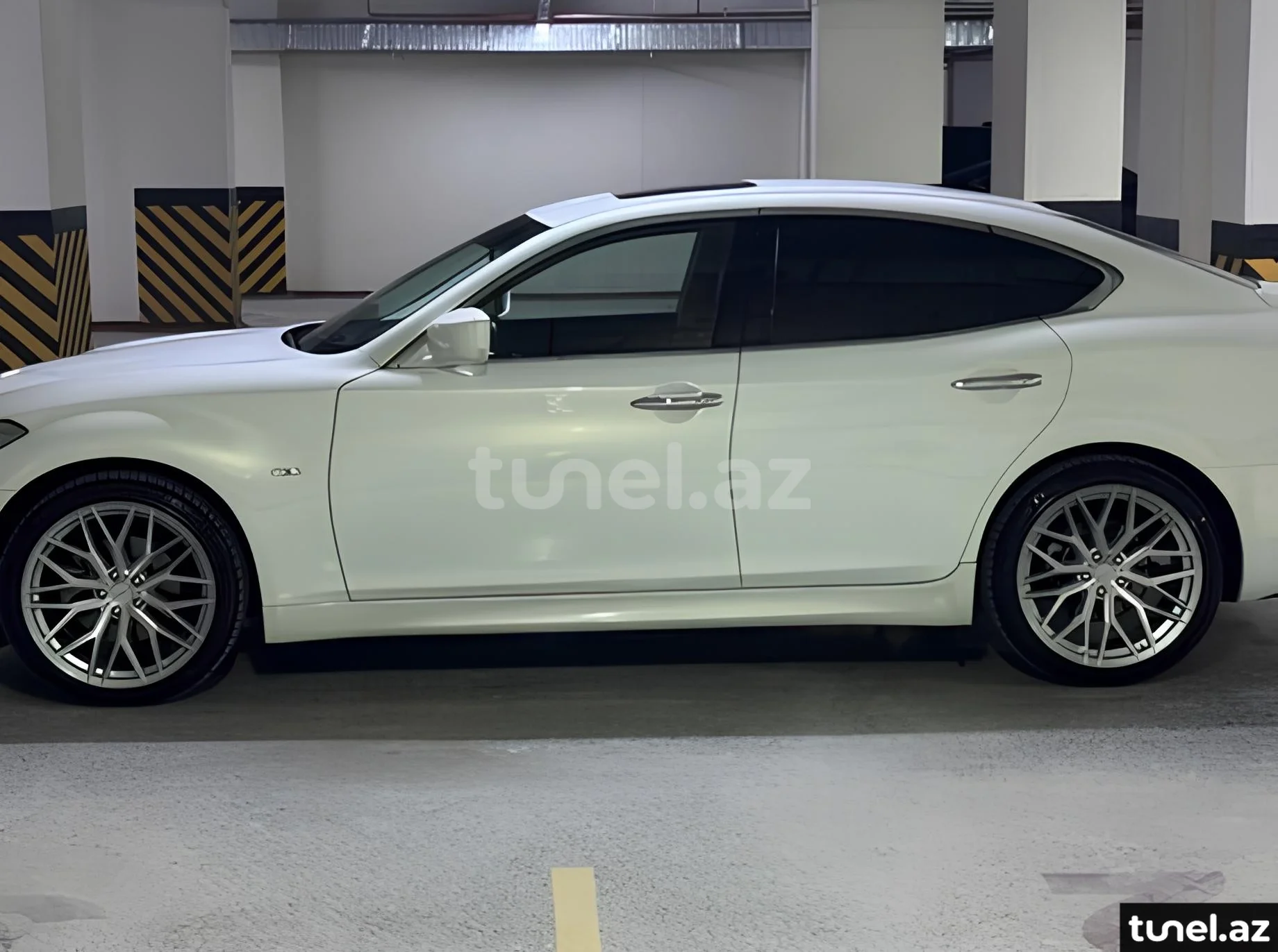 Infiniti M37 2013