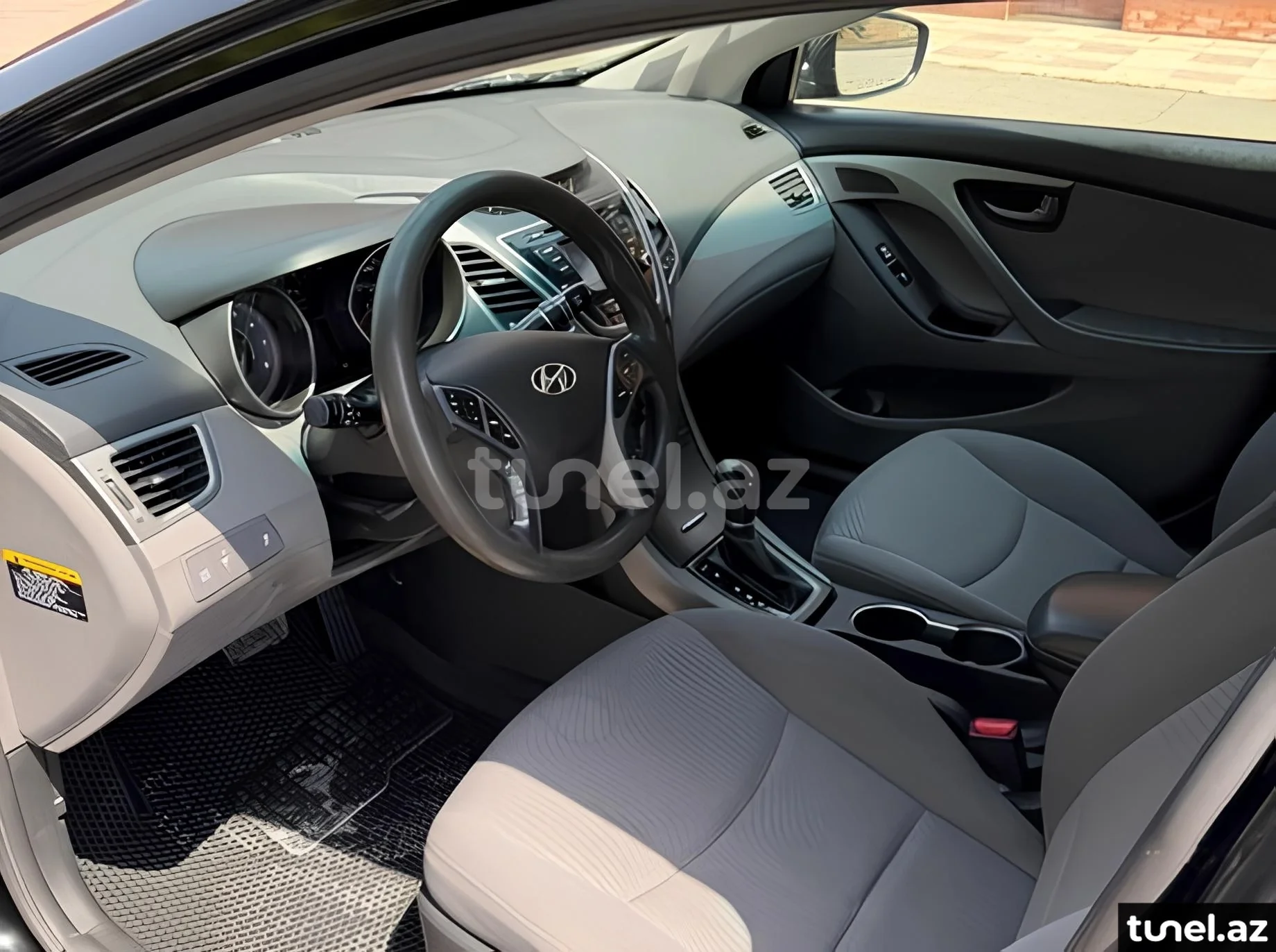 Hyundai Elantra 2015