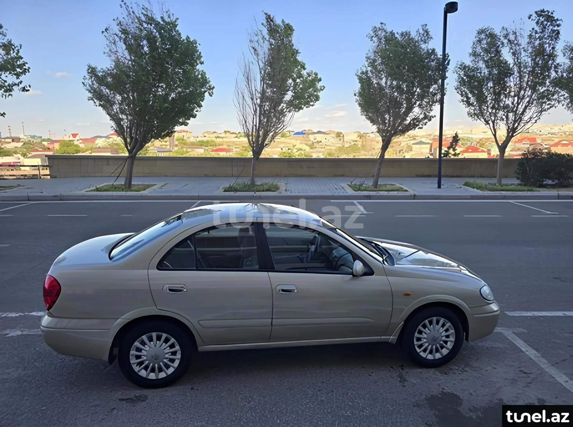 Nissan Sunny 2008