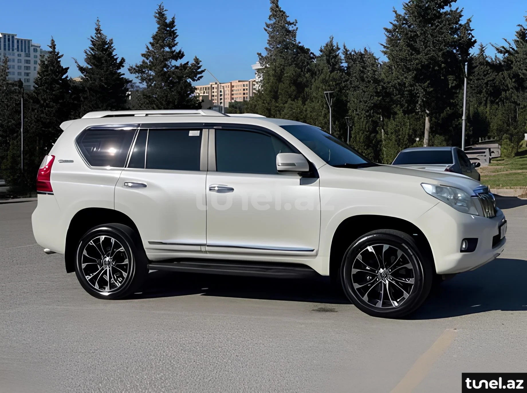 Toyota Land Cruiser Prado 2010