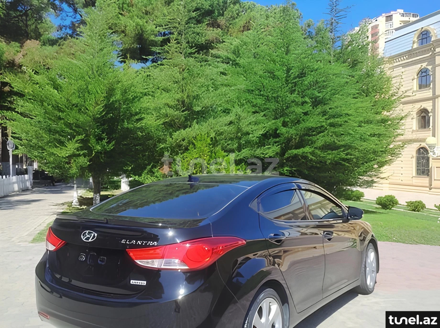 Hyundai Elantra 2013