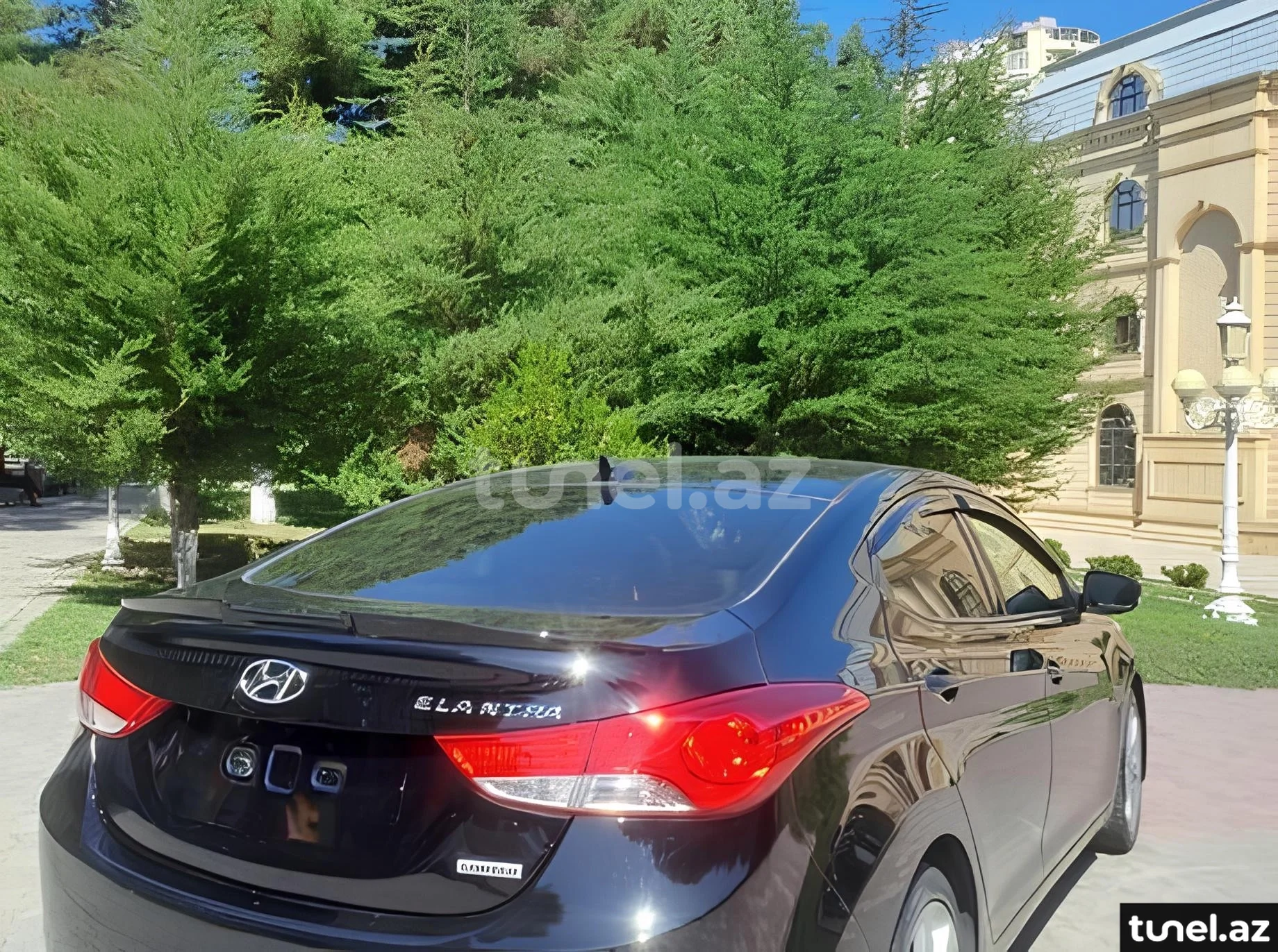 Hyundai Elantra 2013