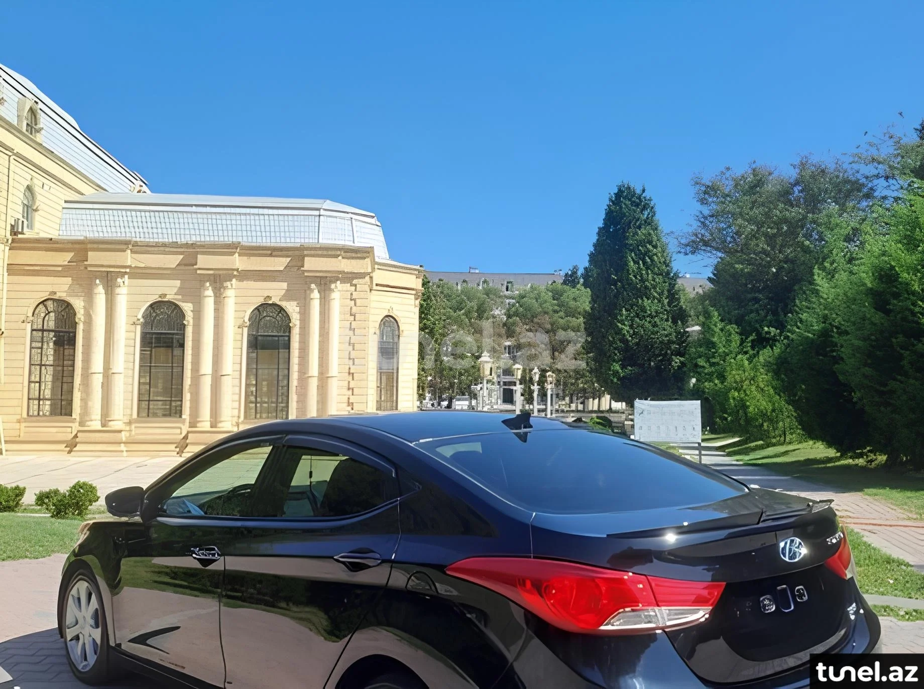 Hyundai Elantra 2013