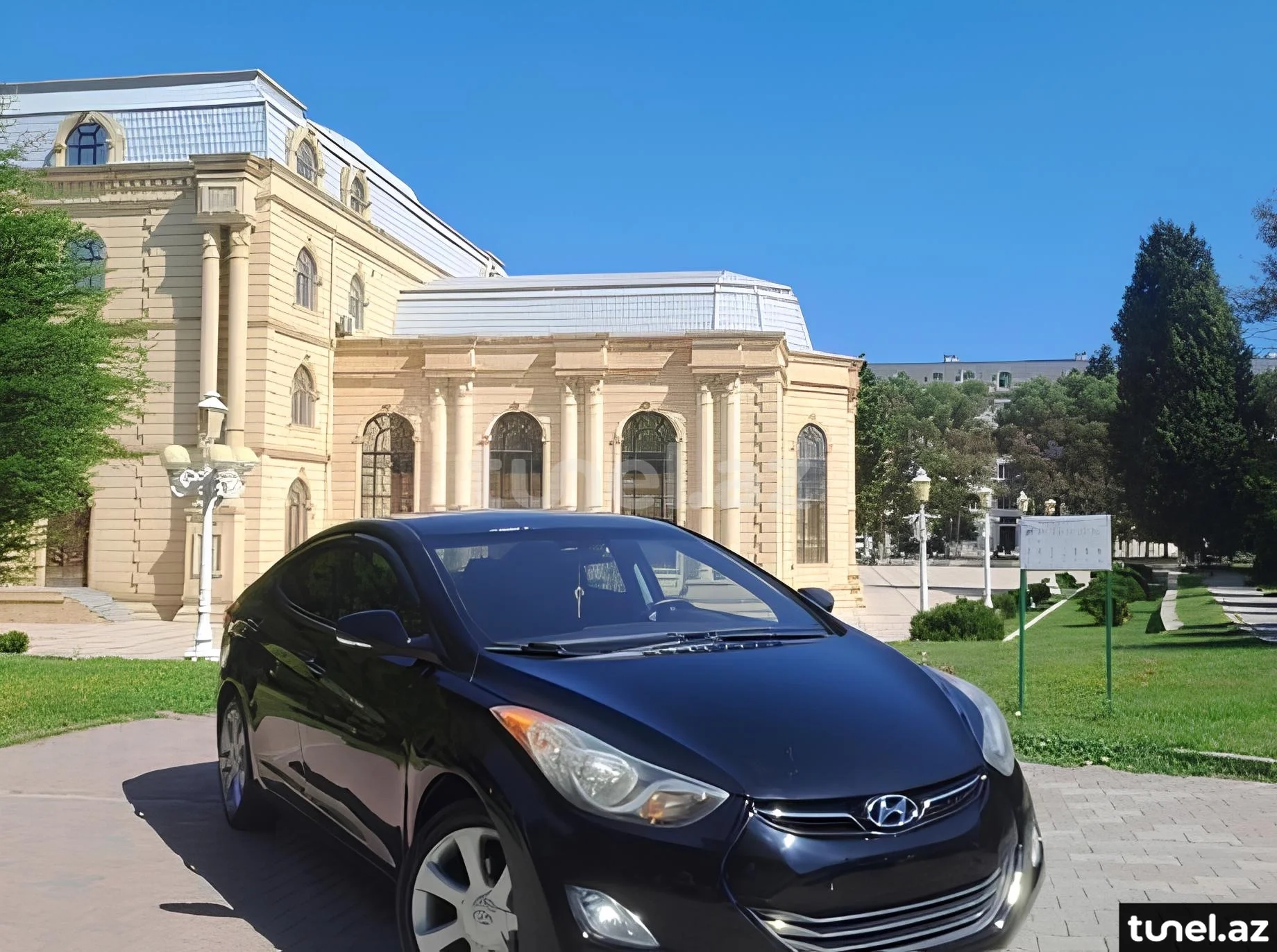 Hyundai Elantra 2013