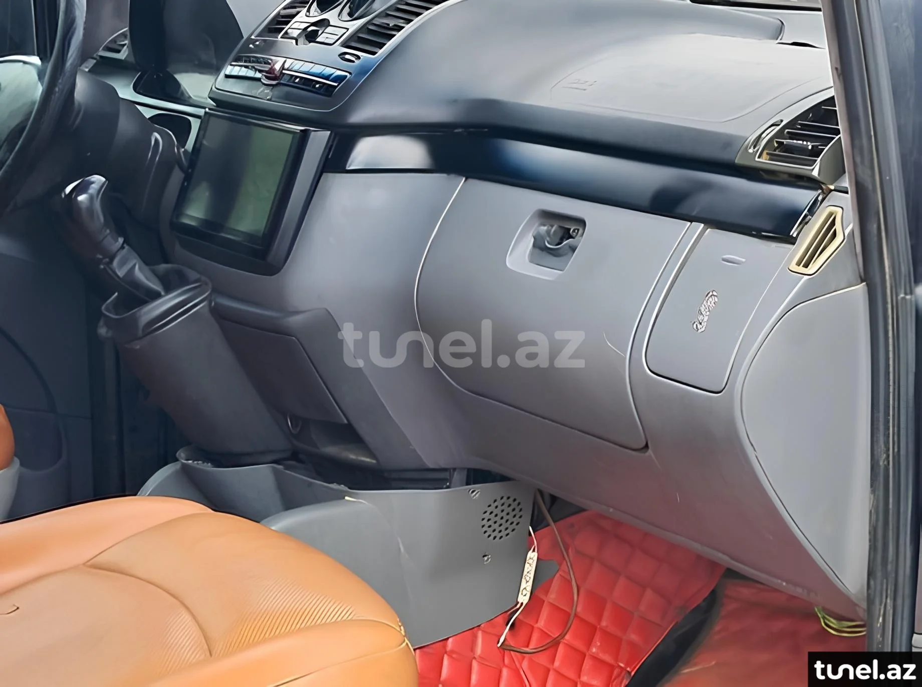 Mercedes Viano 2005