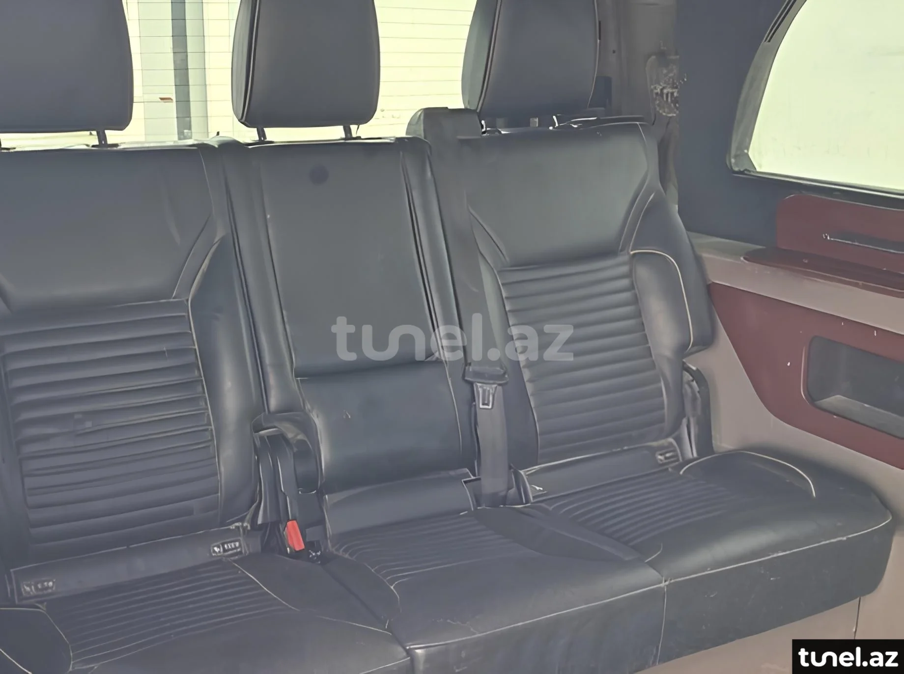 Mercedes Viano 2005