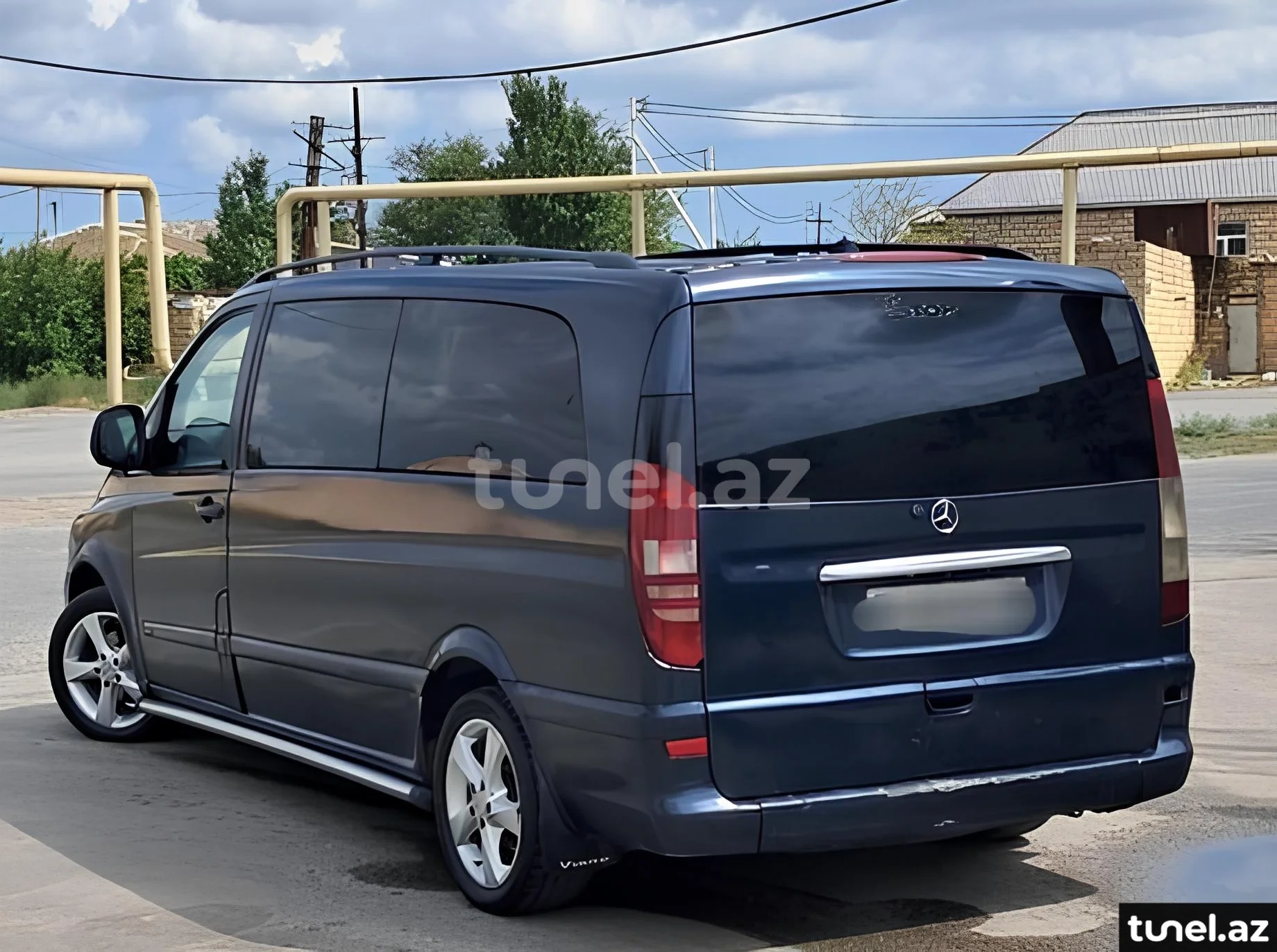 Mercedes Viano 2005