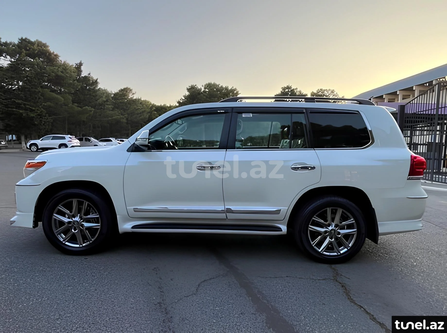 Toyota Land Cruiser 2012