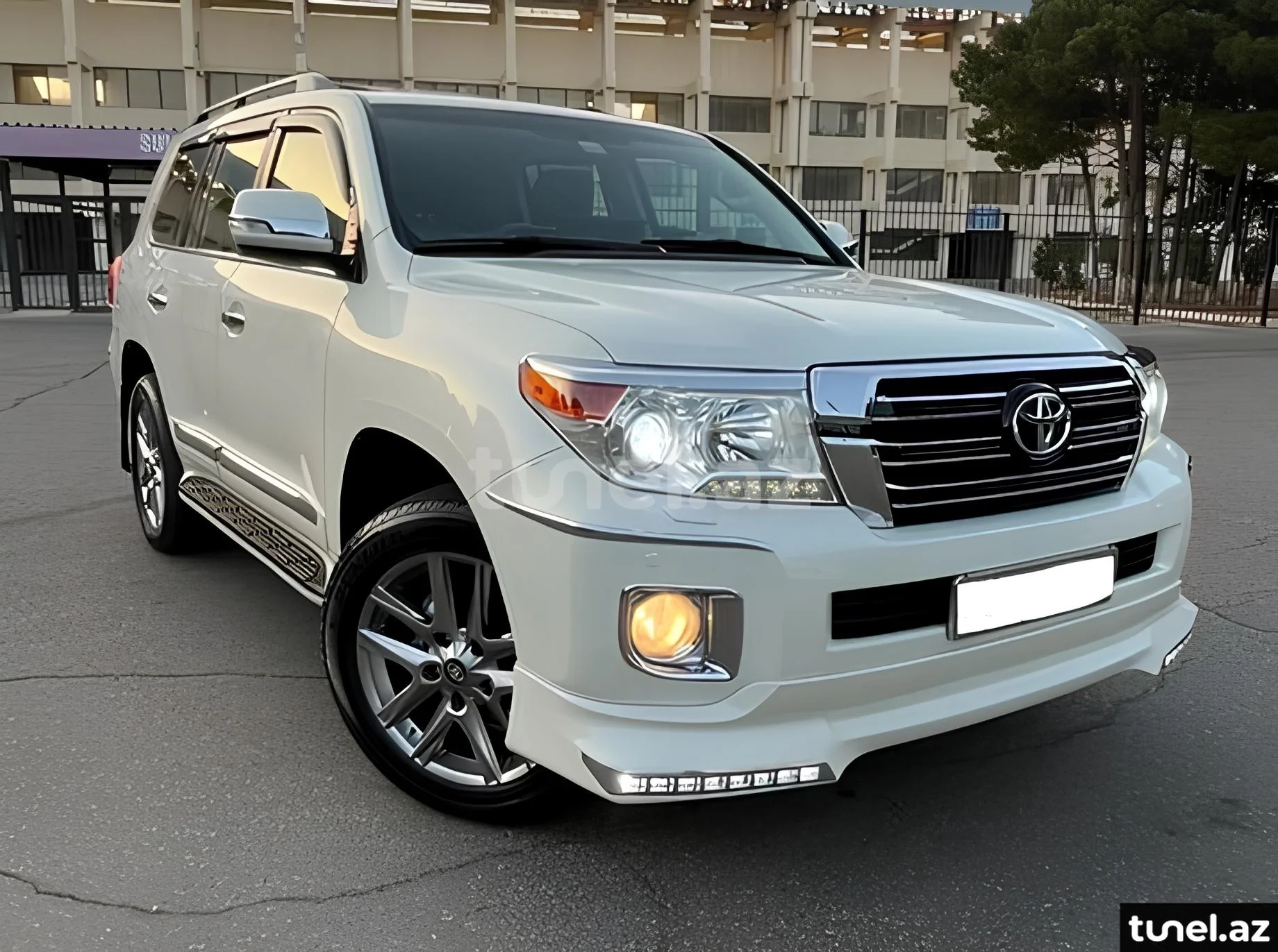 Toyota Land Cruiser 2012
