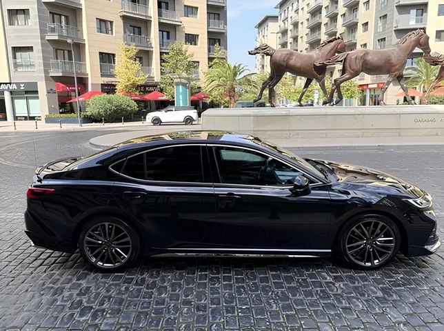 Toyota Camry, 2.0 L, 2025 i̇l, 13 000 km, Bakı - Qiymət: 57 500 ₼ - Tunel.az