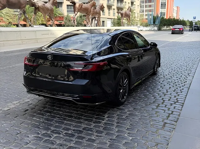 Toyota Camry, 2.0 L, 2025 i̇l, 13 000 km, Bakı - Qiymət: 57 500 ₼ - Tunel.az