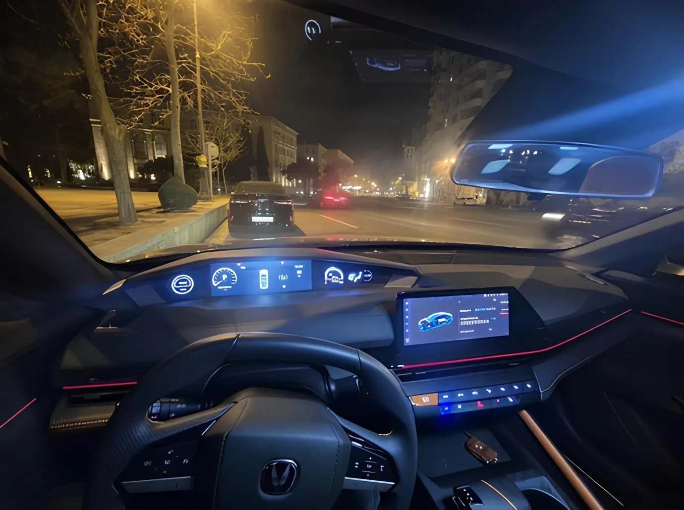 Changan Uni-V iDD, 1.5 L, 2023 i̇l, 32 000 km, Bakı - Qiymət: 28 500 ₼ - Tunel.az