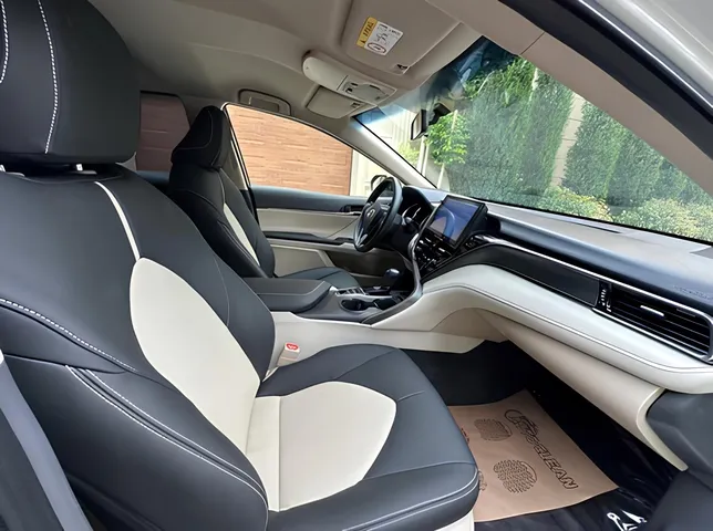Toyota Camry, 2.5 L, 2022 i̇l, 98 000 km, Bakı - Qiymət: 41 900 ₼ - Tunel.az