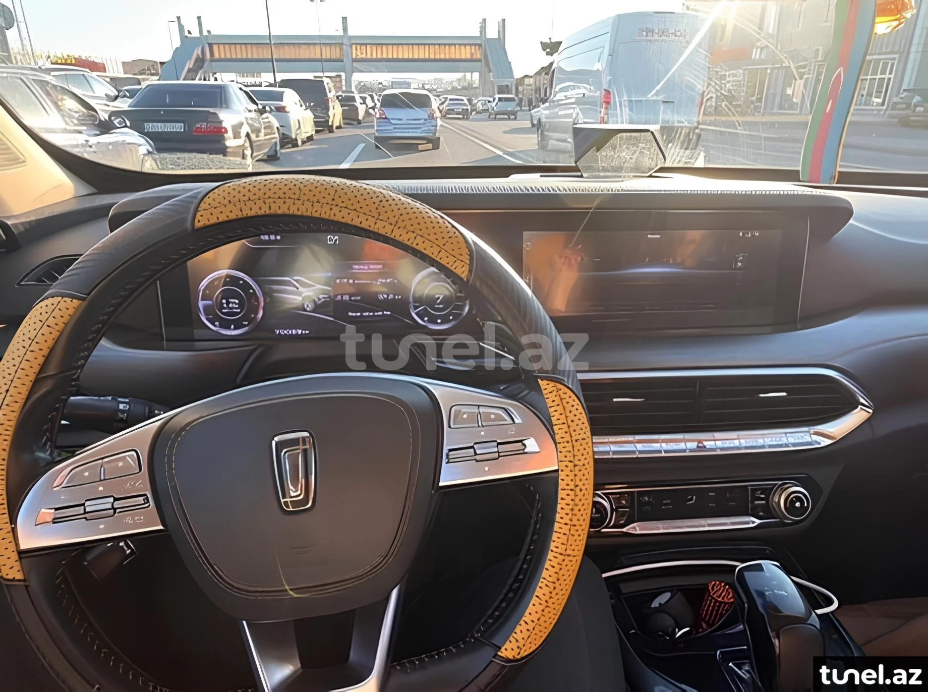 Bestune T77 2019