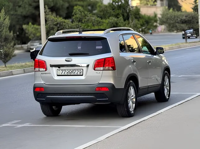 Kia Sorento, 2.0 L, 2010 i̇l, 208 000 km, Bakı - Qiymət: 25 700 ₼ - Tunel.az