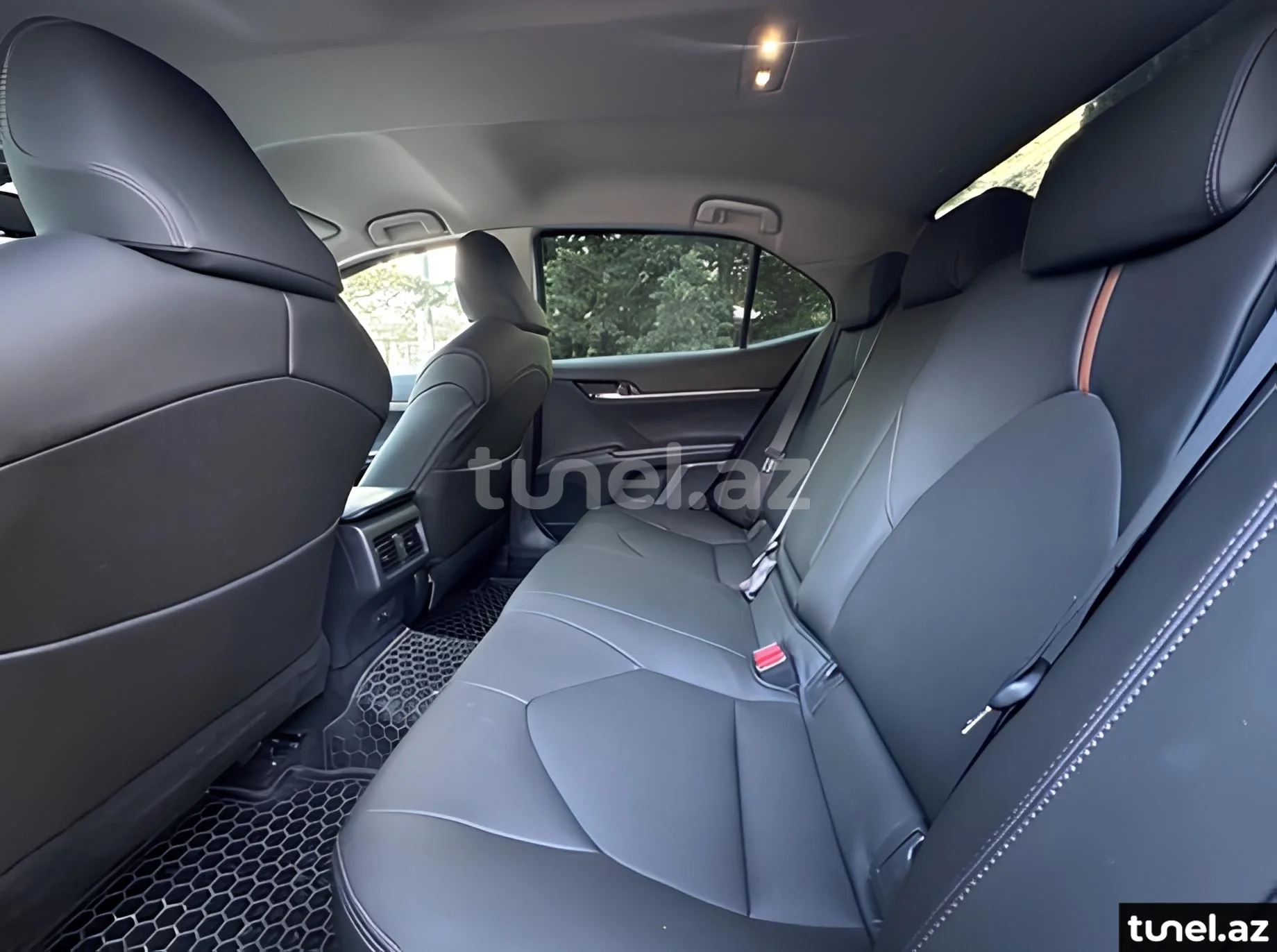Toyota Camry 2021