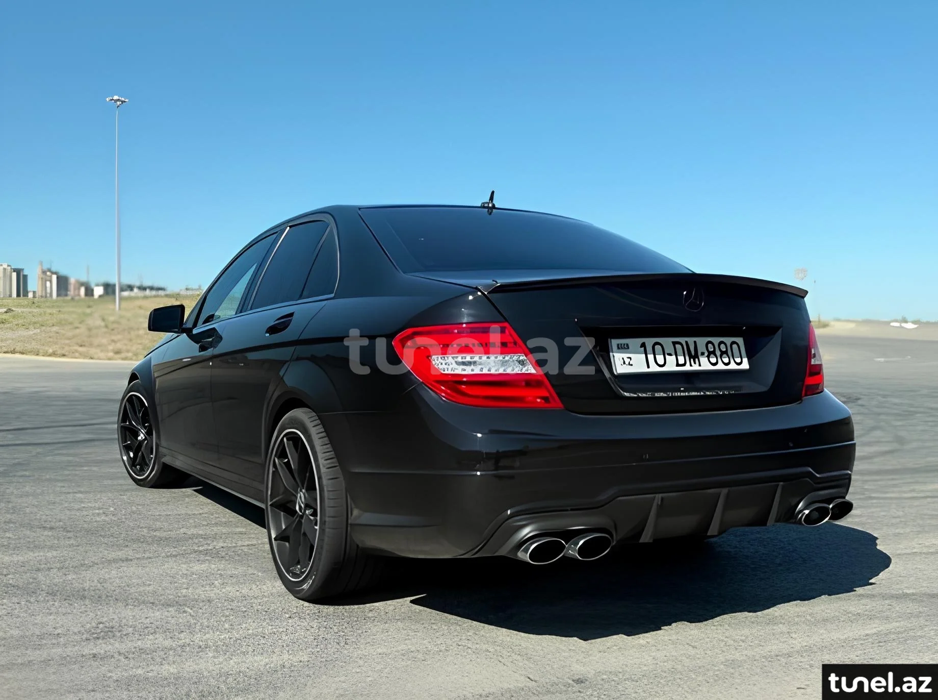 Mercedes C 63 AMG 2012