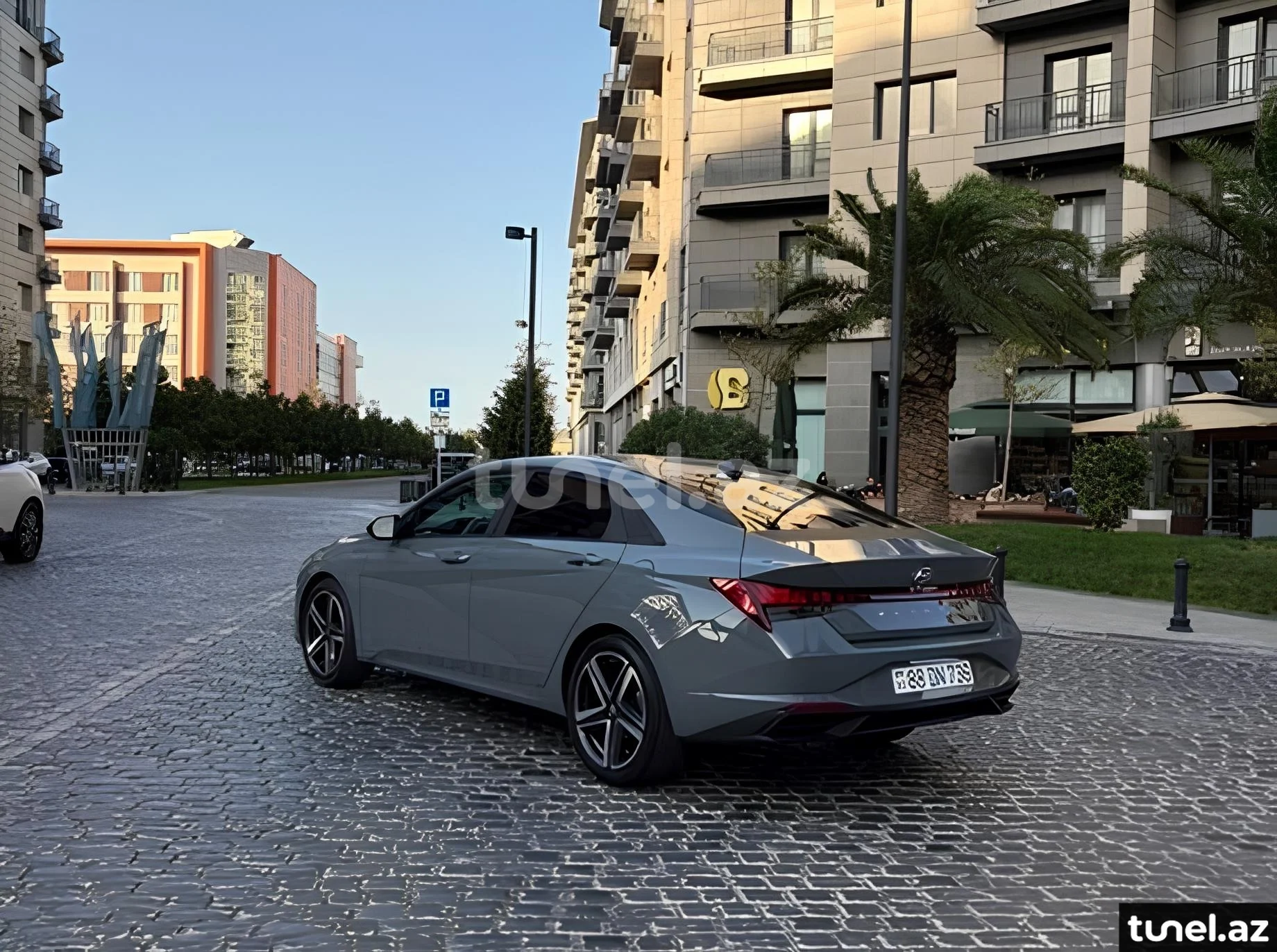 Hyundai Elantra 2021