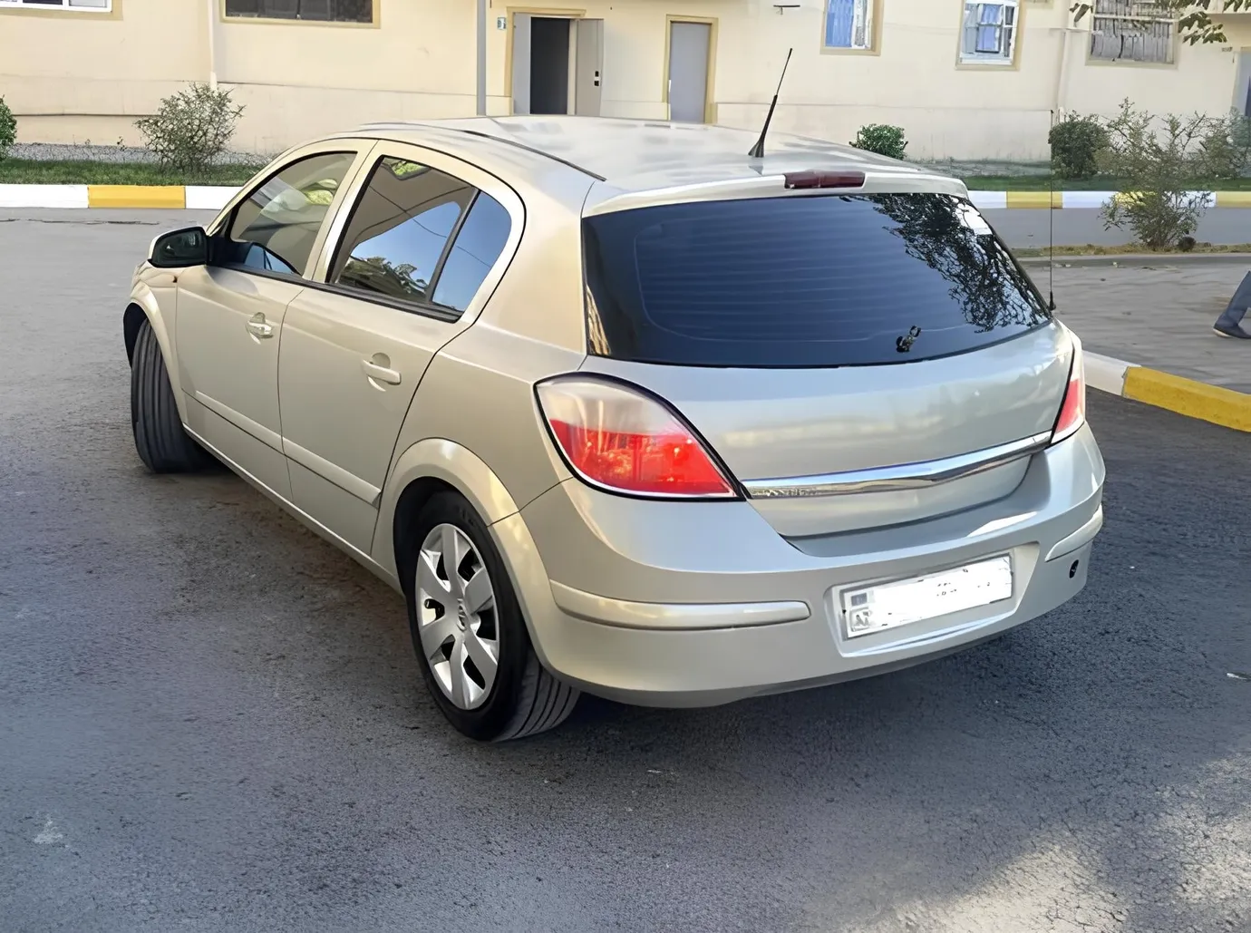 Opel Astra, 1.4 L, 2005 i̇l, 236 596 km, Yevlax - Qiymət: 8 500 ₼ - Tunel.az