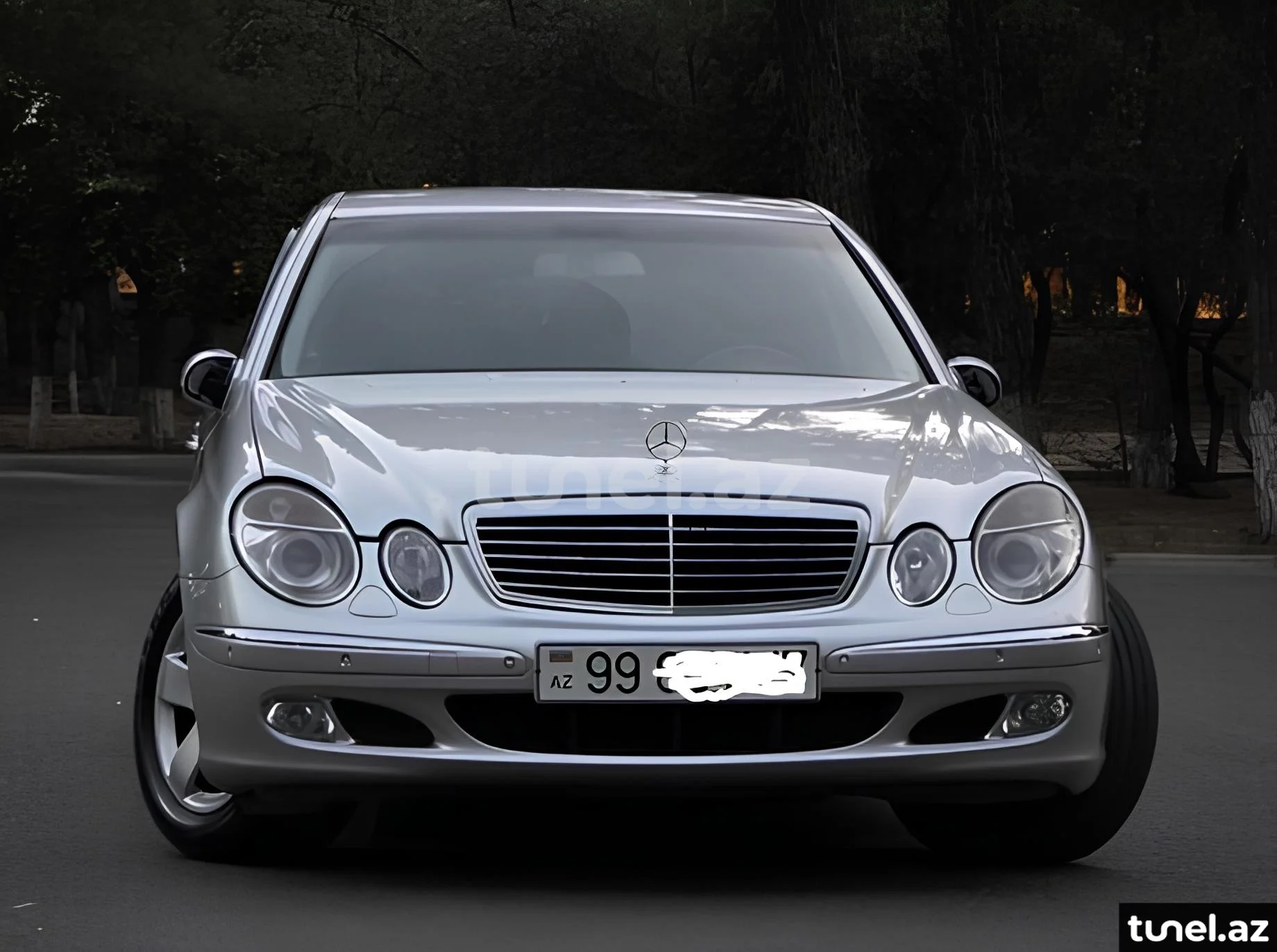 Mercedes E 220 2004