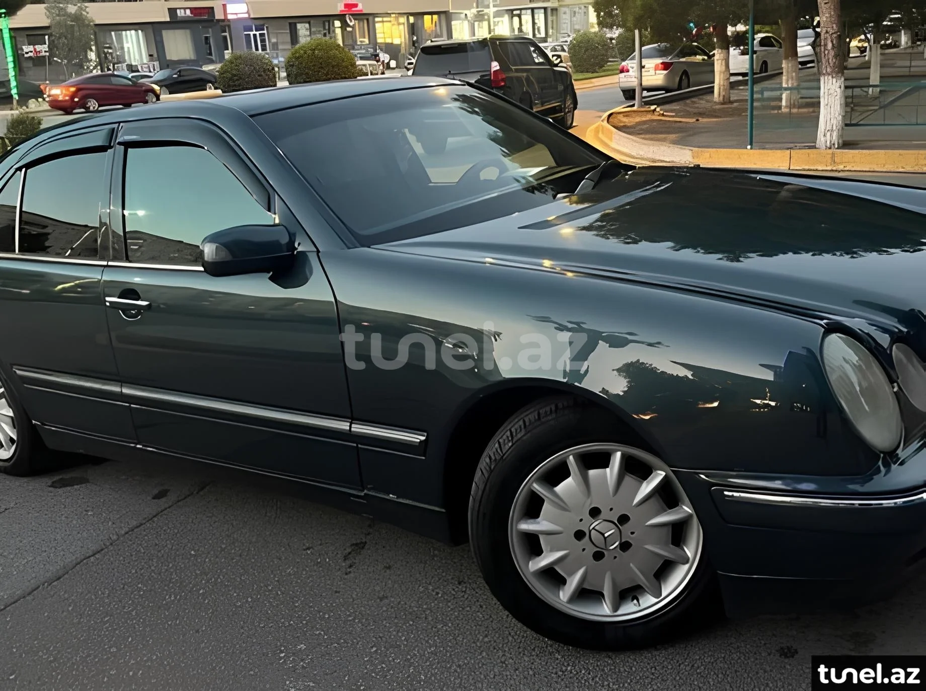 Mercedes E 240 2001