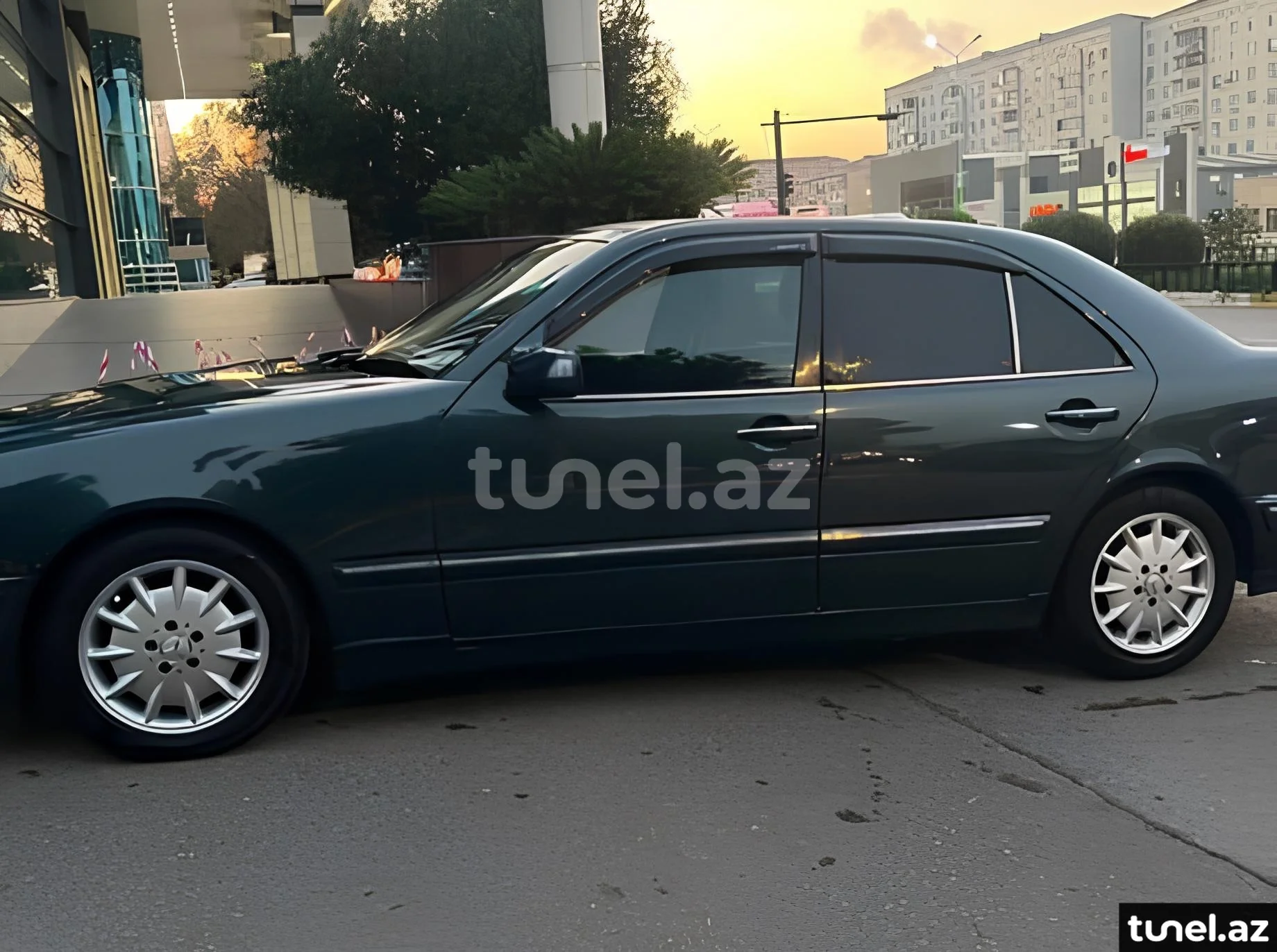 Mercedes E 240 2001