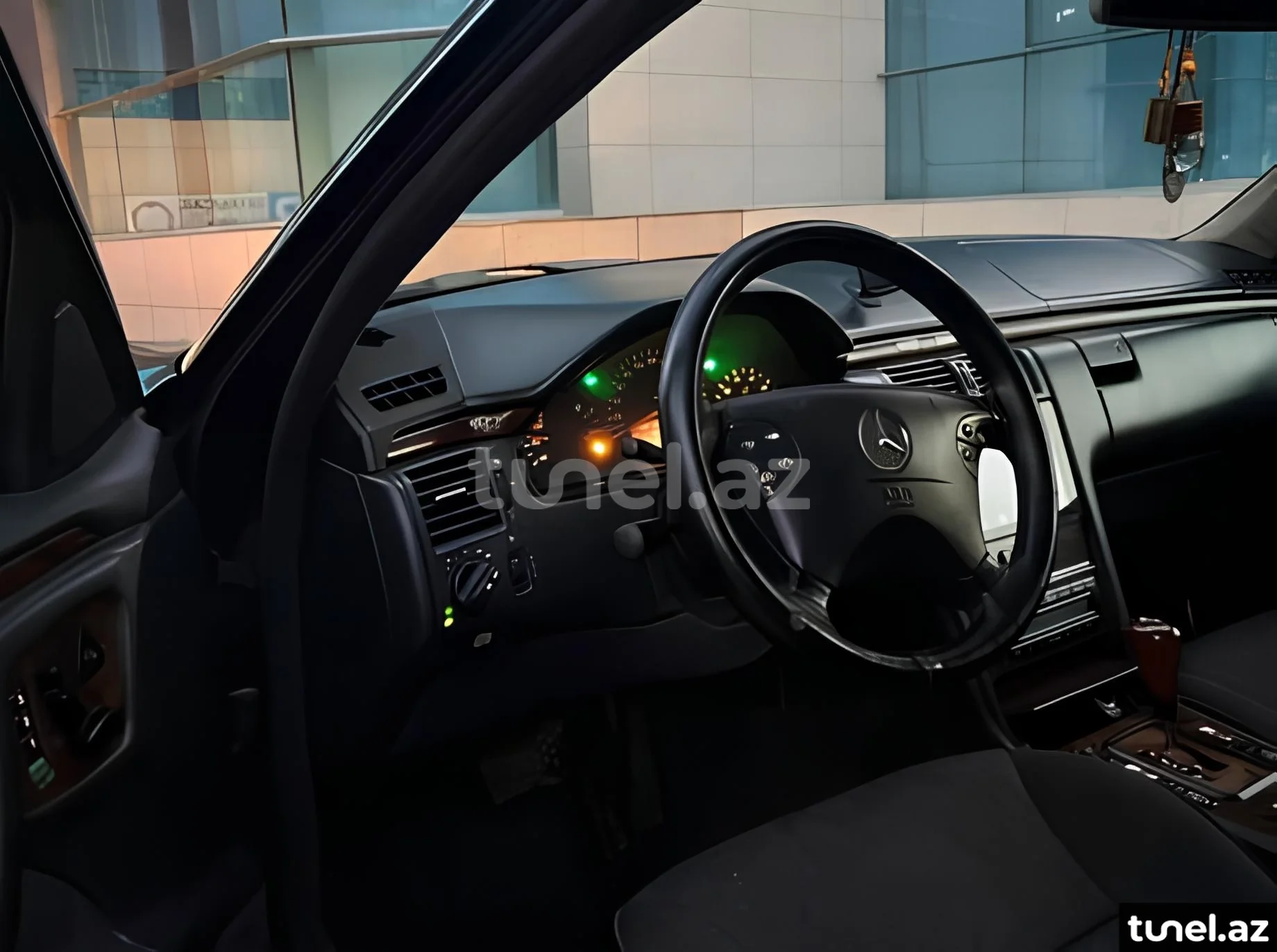 Mercedes E 240 2001