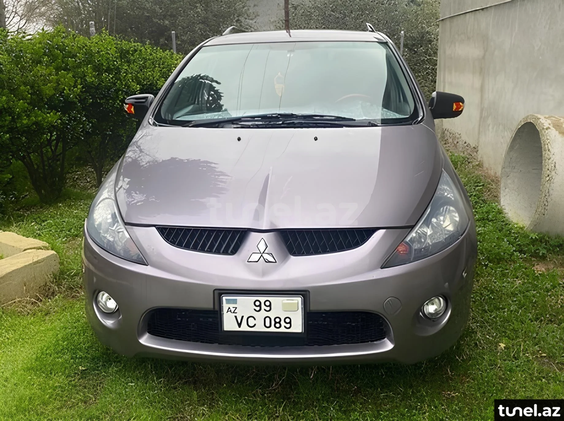Mitsubishi Grandis 2004