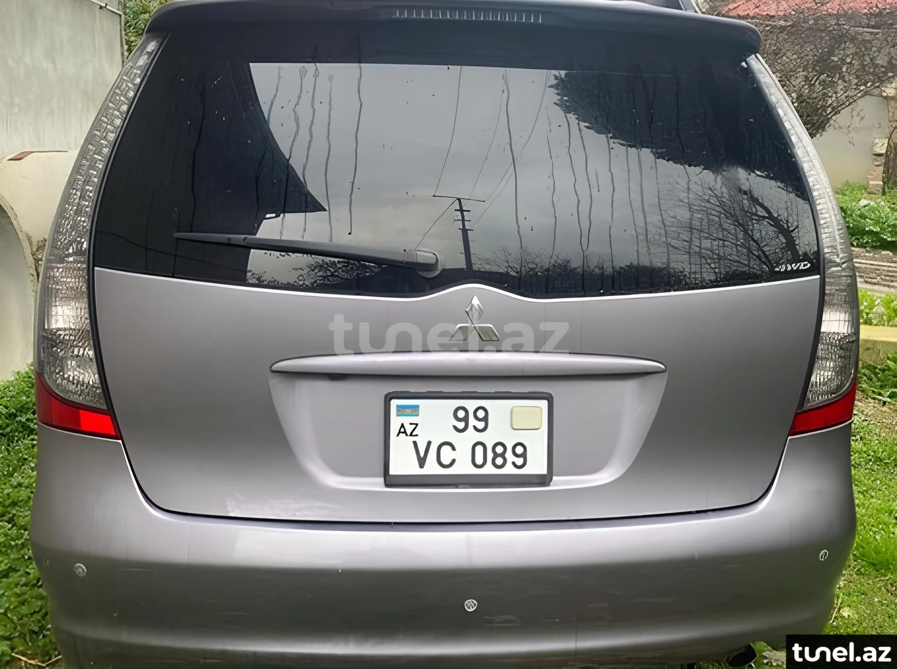 Mitsubishi Grandis 2004