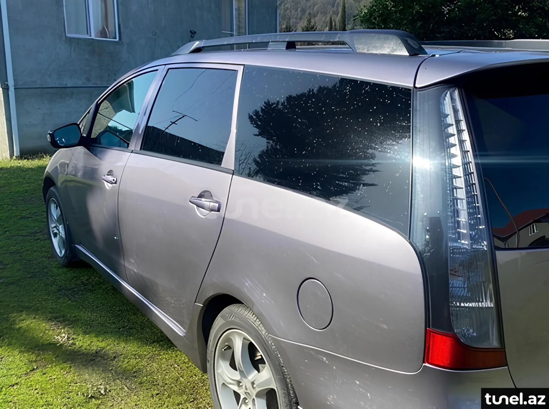 Mitsubishi Grandis 2004