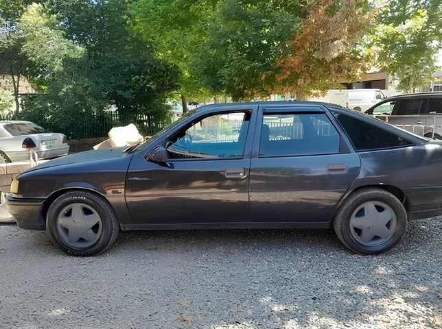 Opel Vectra, 1.6 L, 1991 i̇l, 200 000 km, Füzuli - Qiymət: 2 600 ₼ - Tunel.az