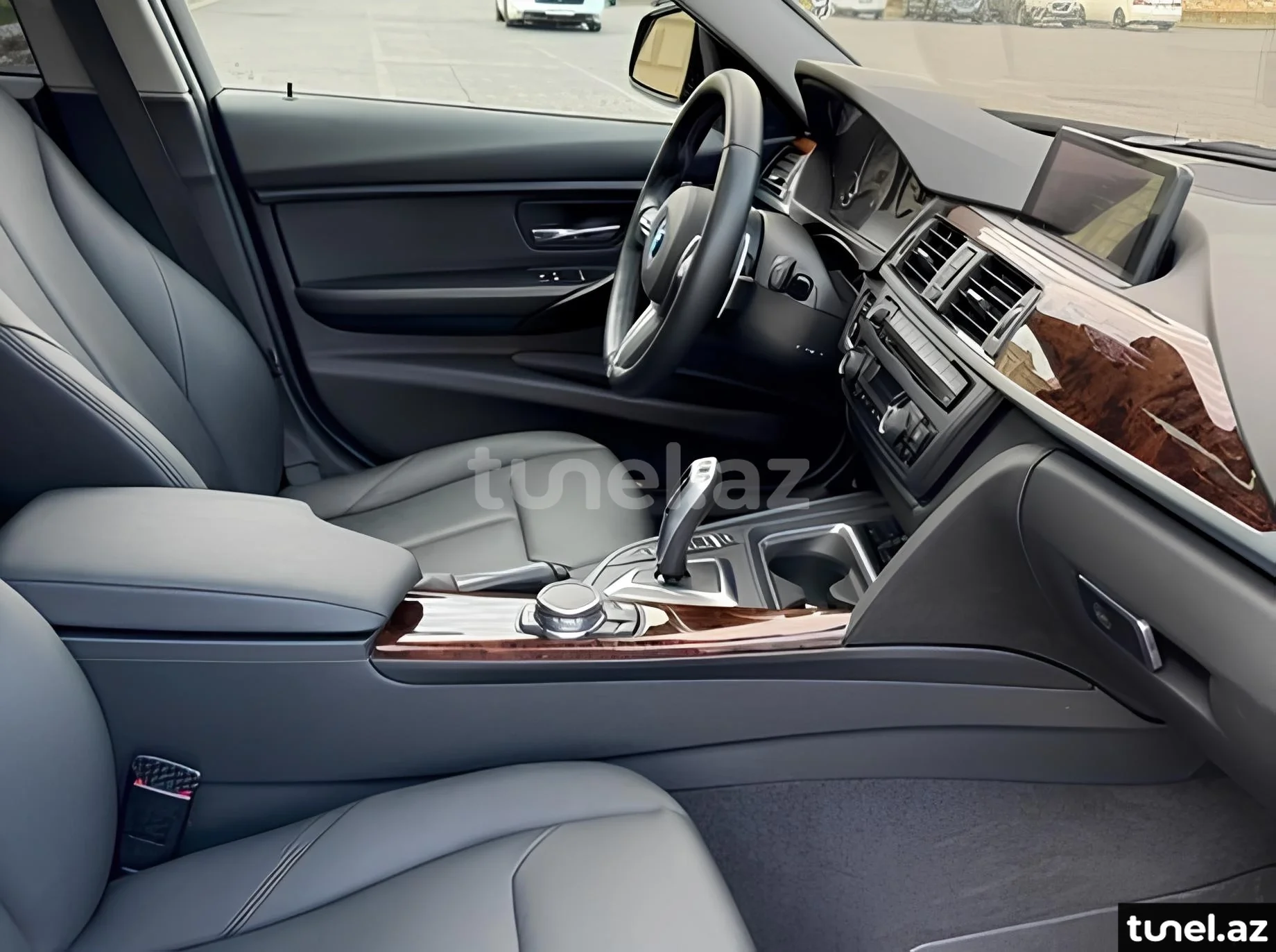 BMW 320 2016