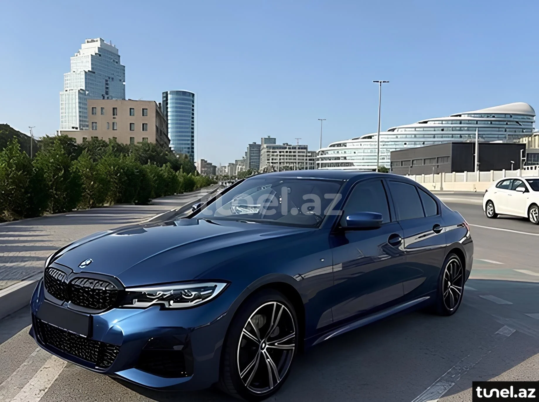 BMW 330 2021