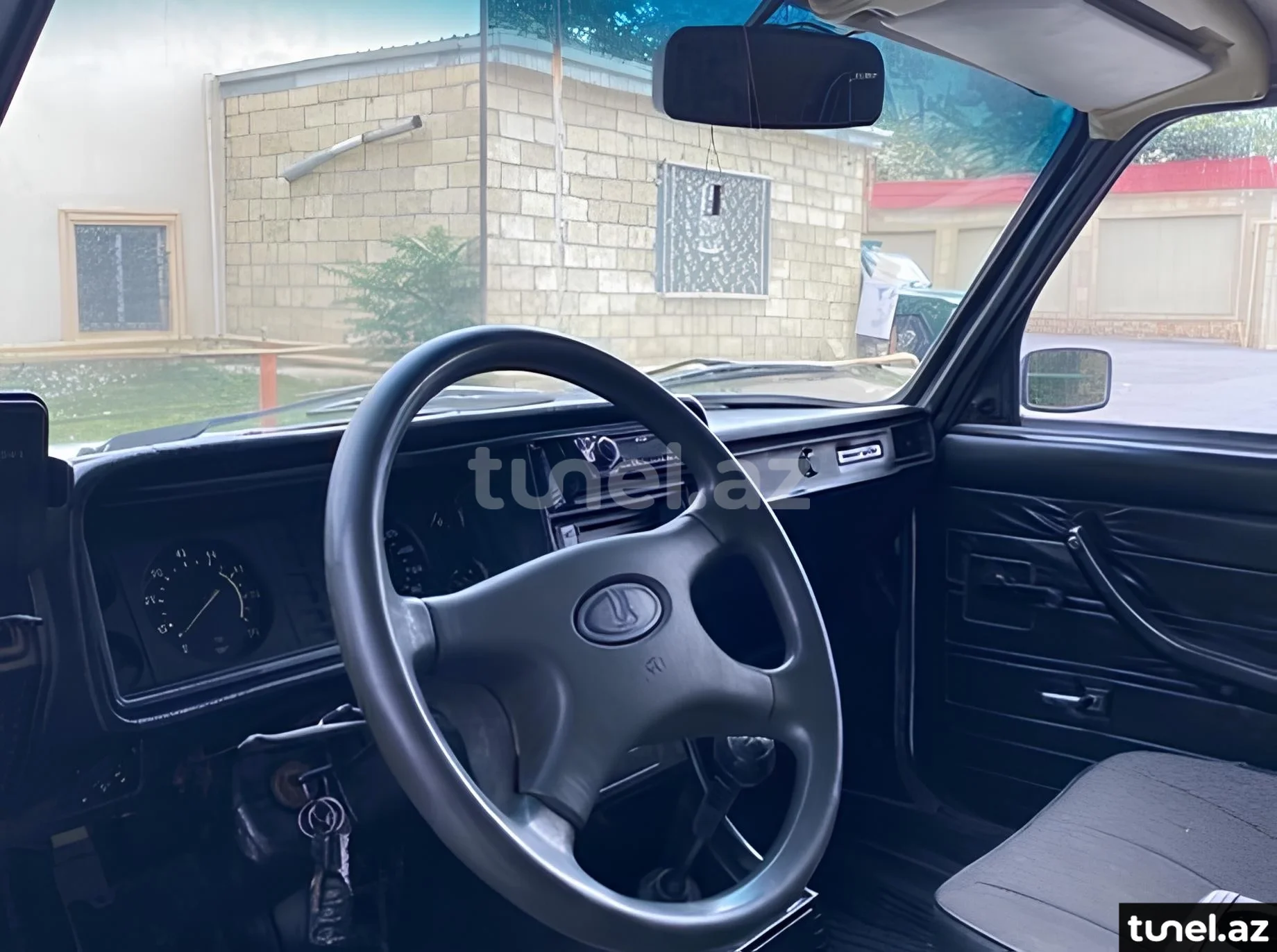 LADA (VAZ) 2107 2000