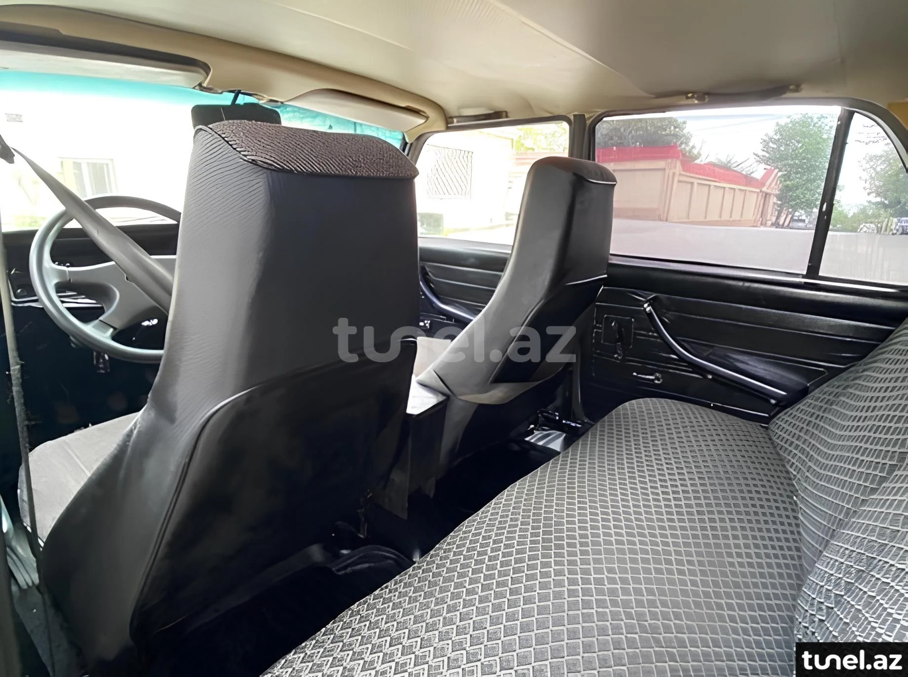 LADA (VAZ) 2107 2000